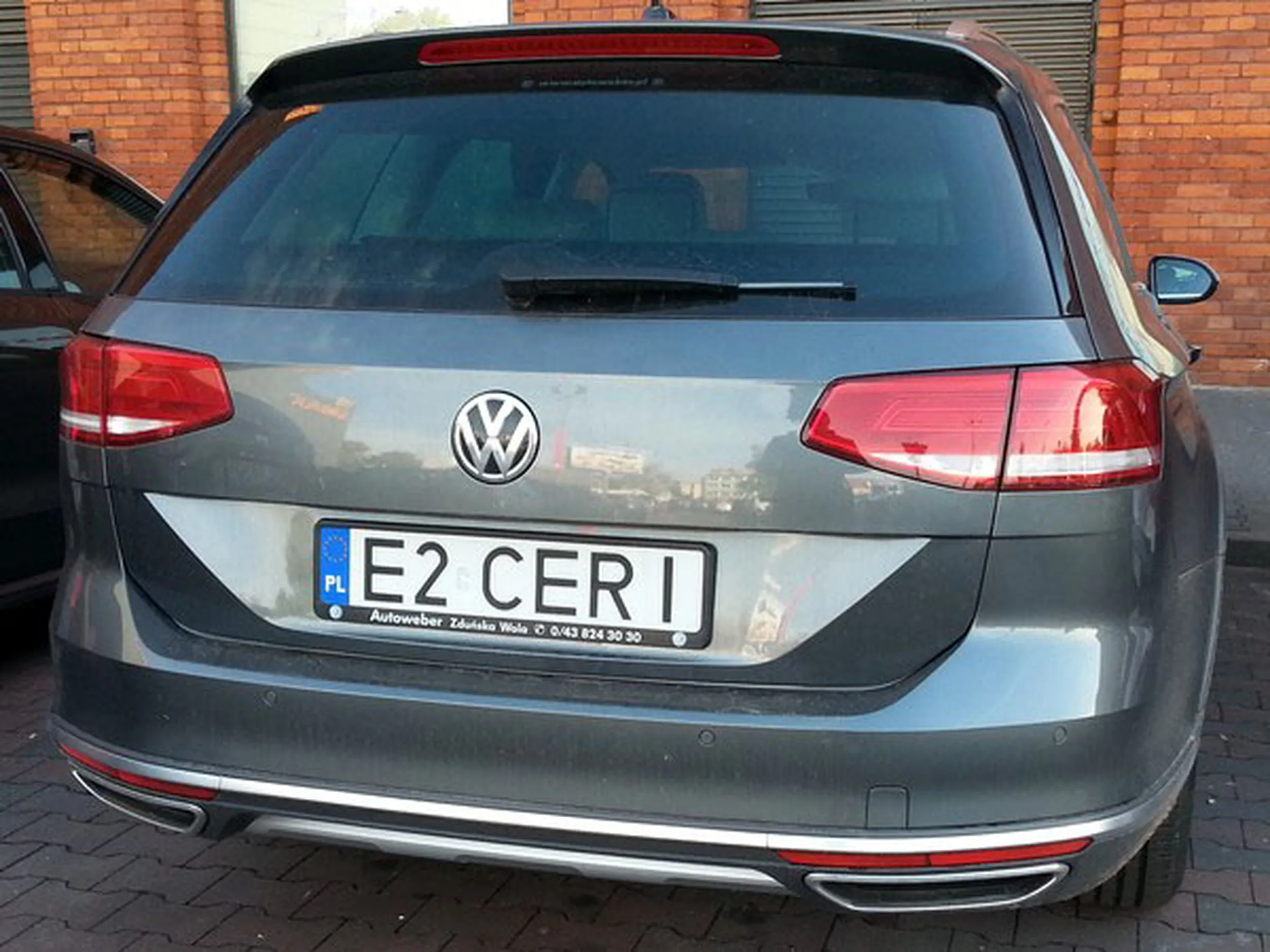 Fajny numer, blacha E2 CERI