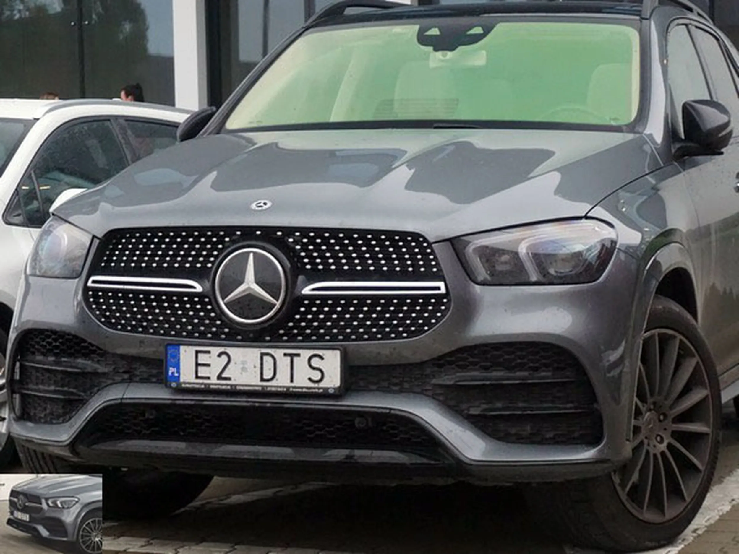 Fajny numer, blacha E2 DTS