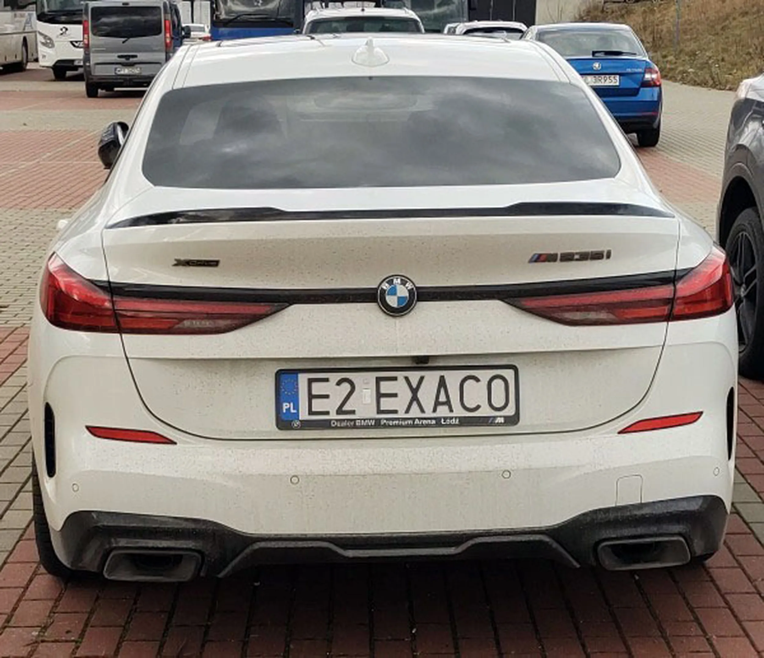 Fajny numer, blacha E2 EXACO