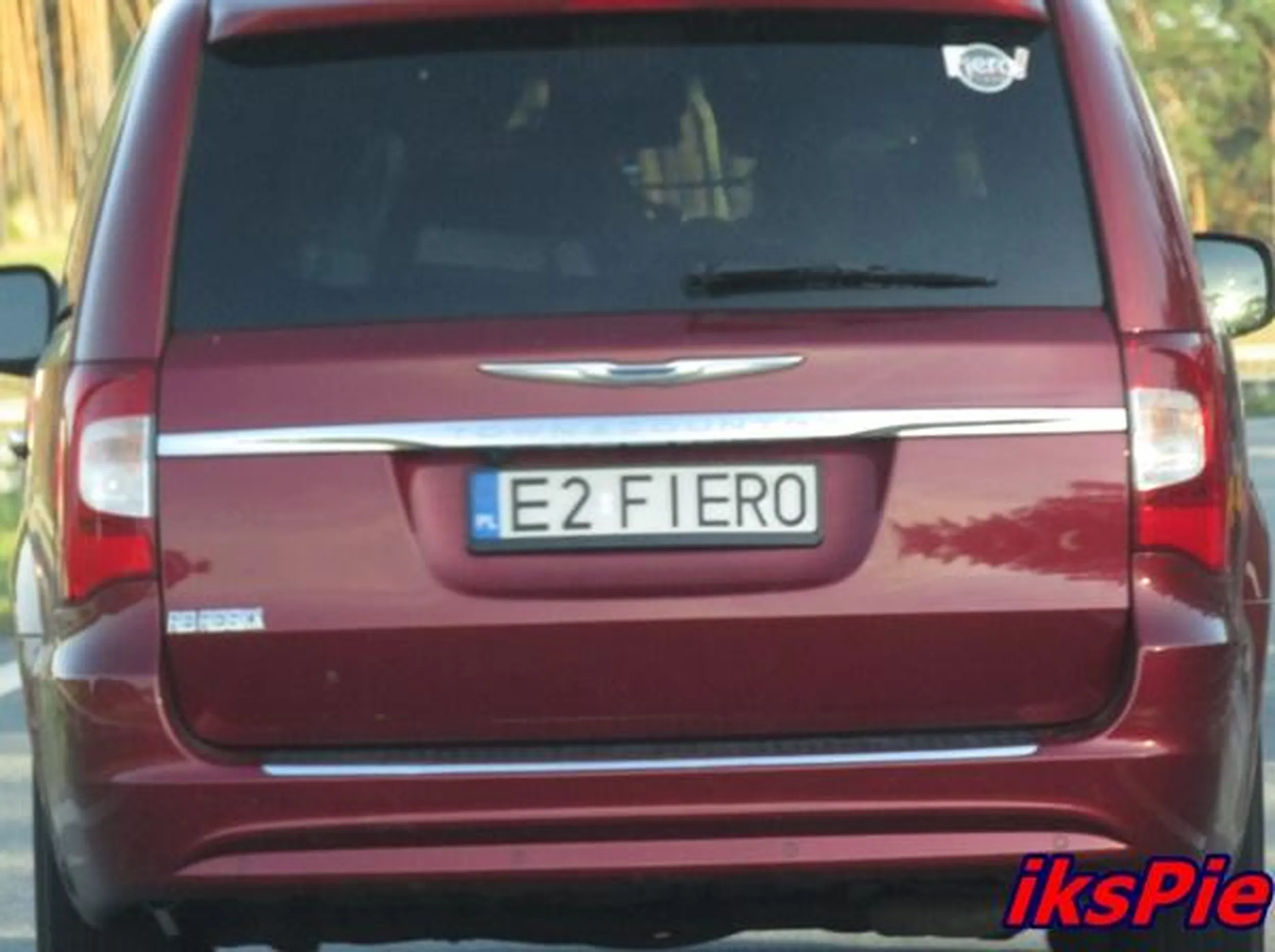 Fajny numer, blacha E2 FIERO