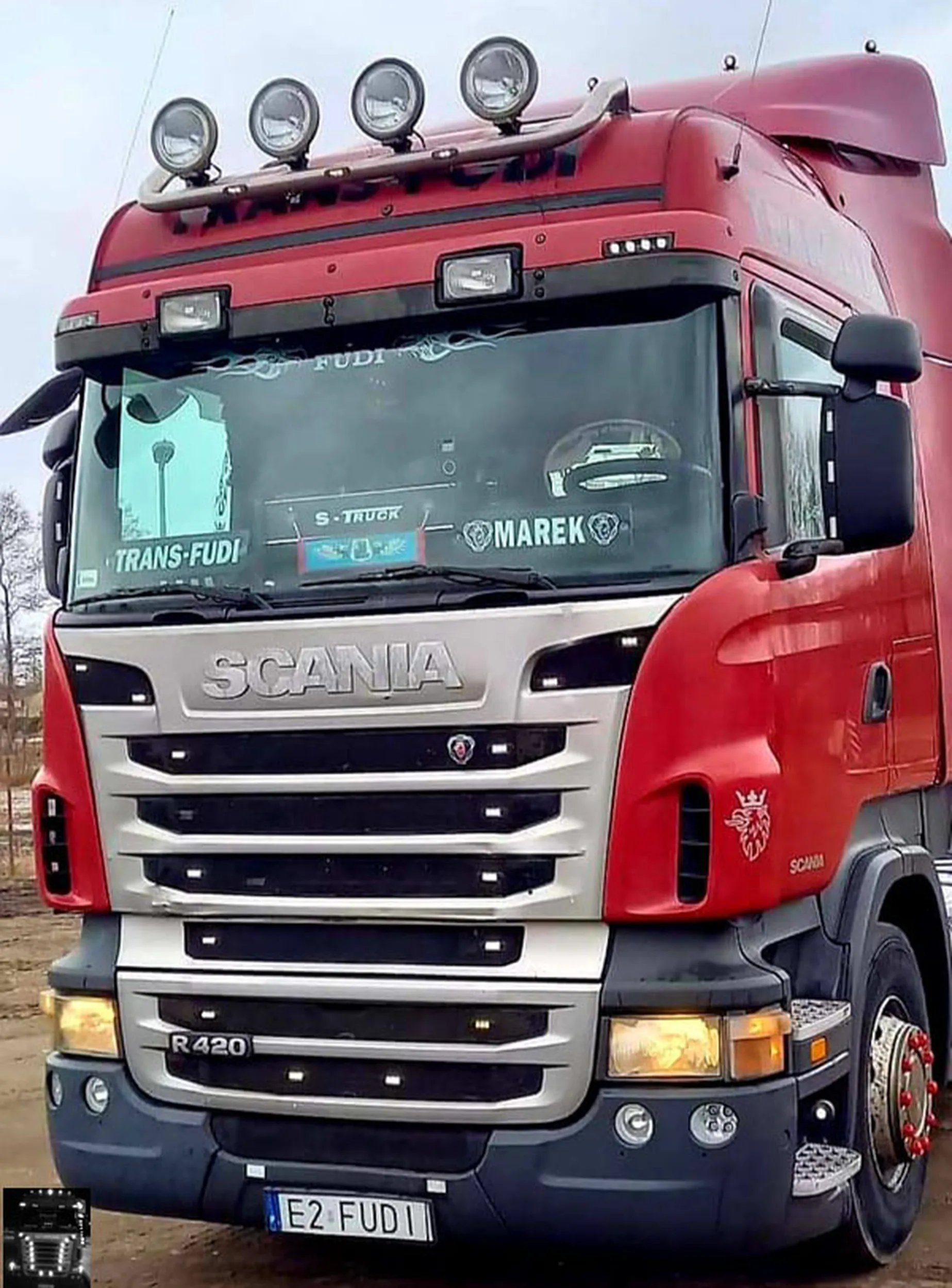 Fajny numer, blacha E2 FUDI