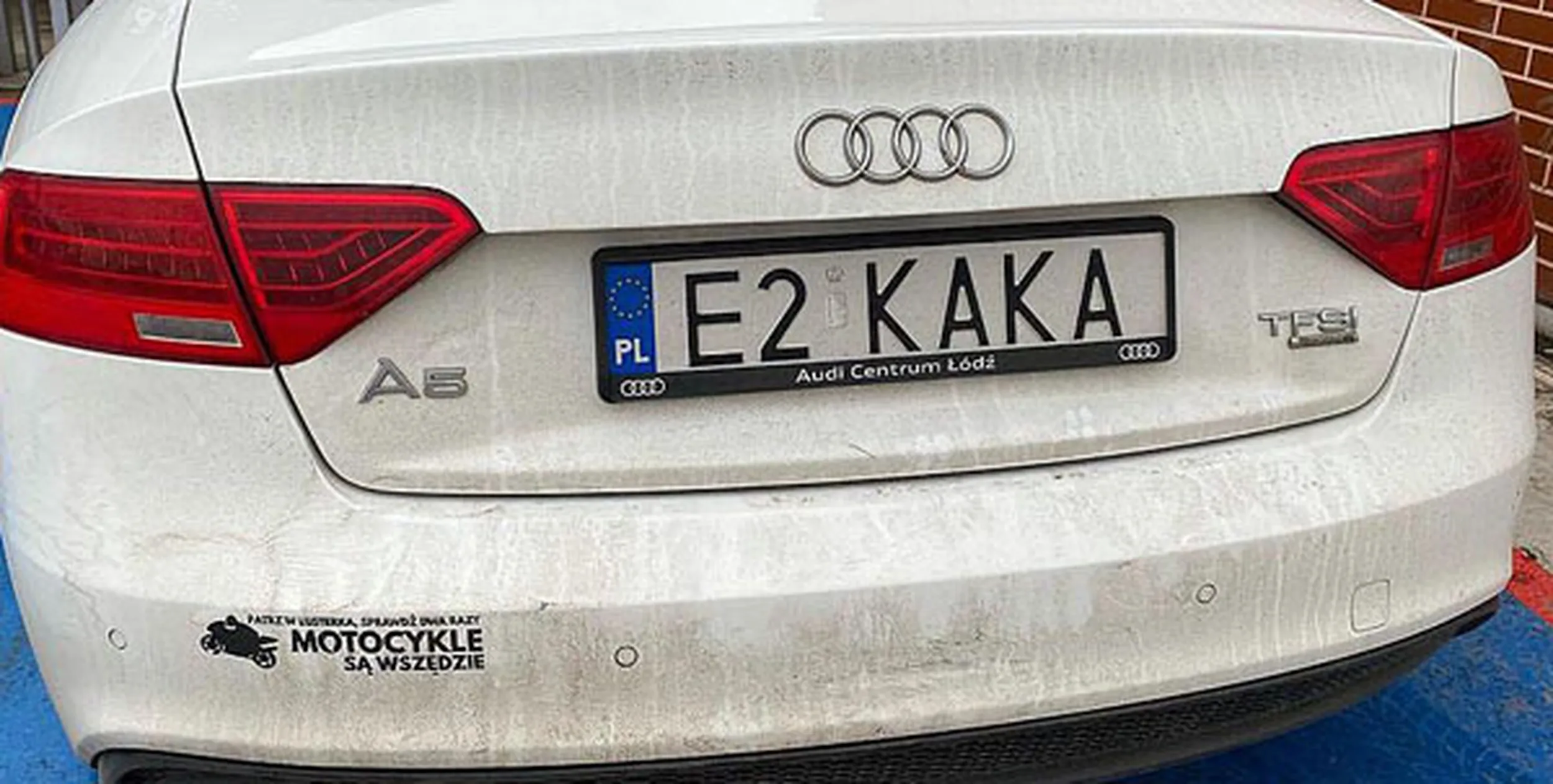 Fajny numer, blacha E2 KAKA