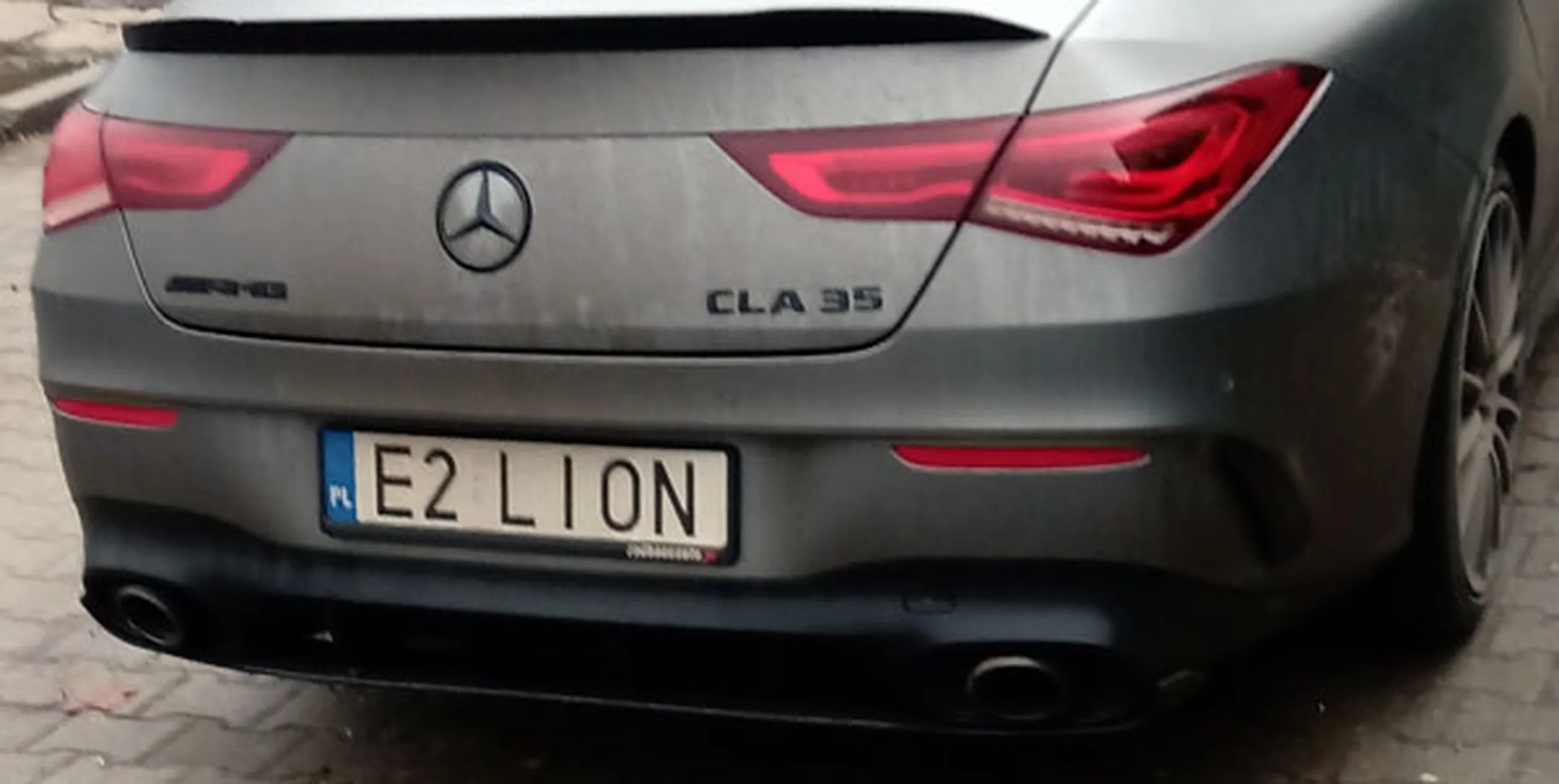 Fajny numer, blacha E2 LION