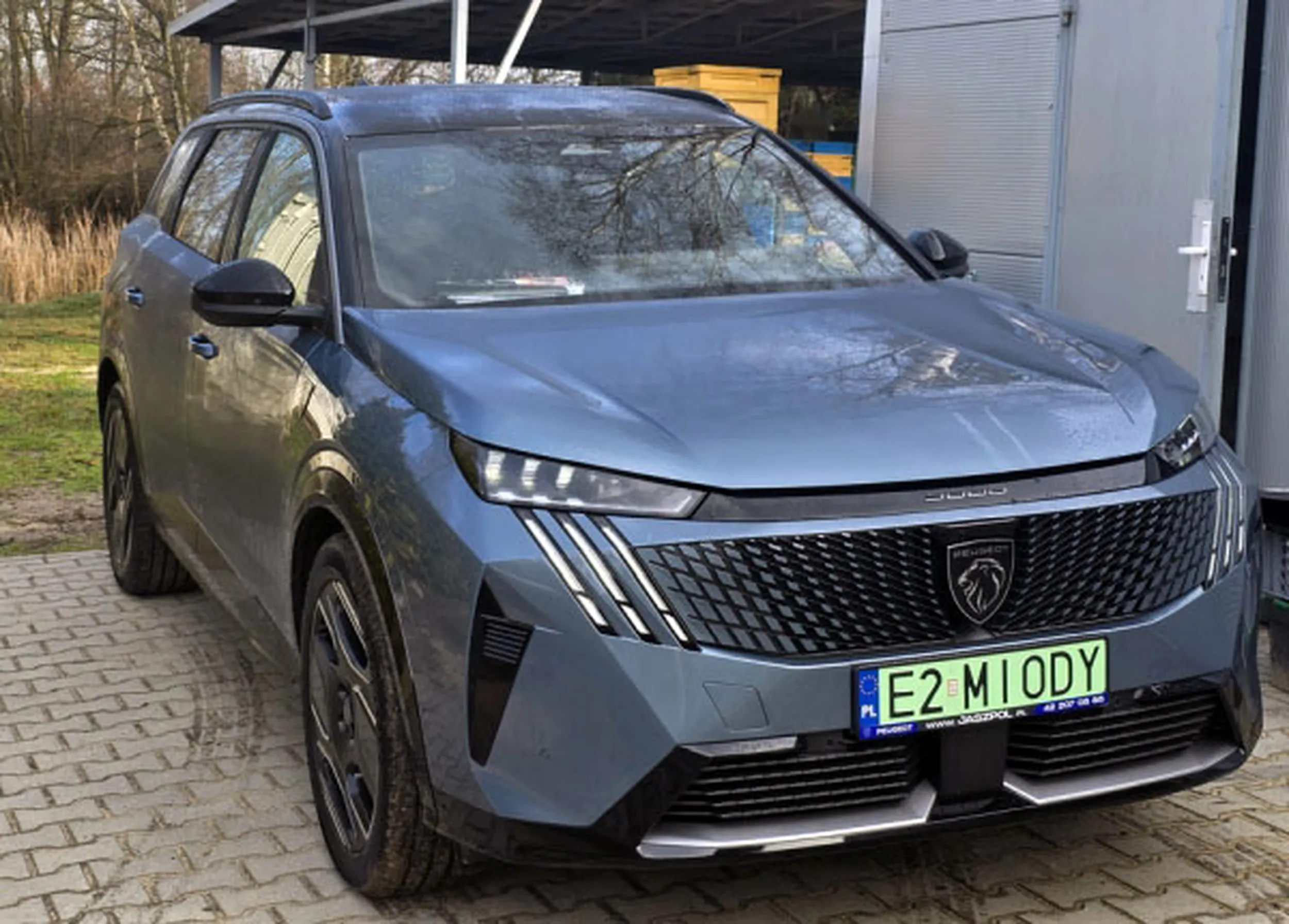 Fajny numer, blacha E2 MIODY