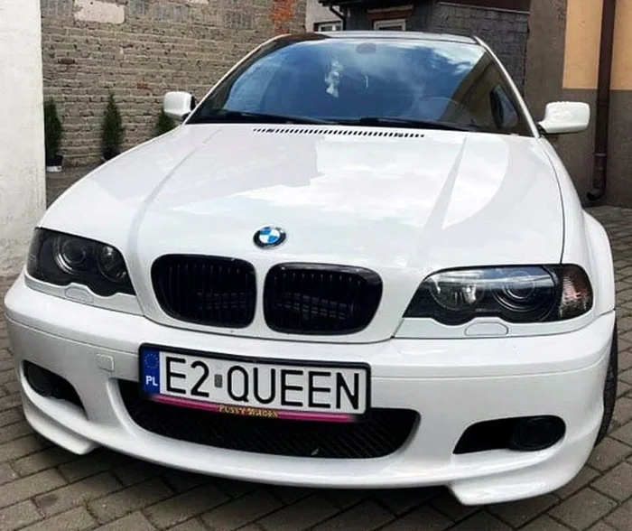 Fajny numer, blacha E2 OUEEN