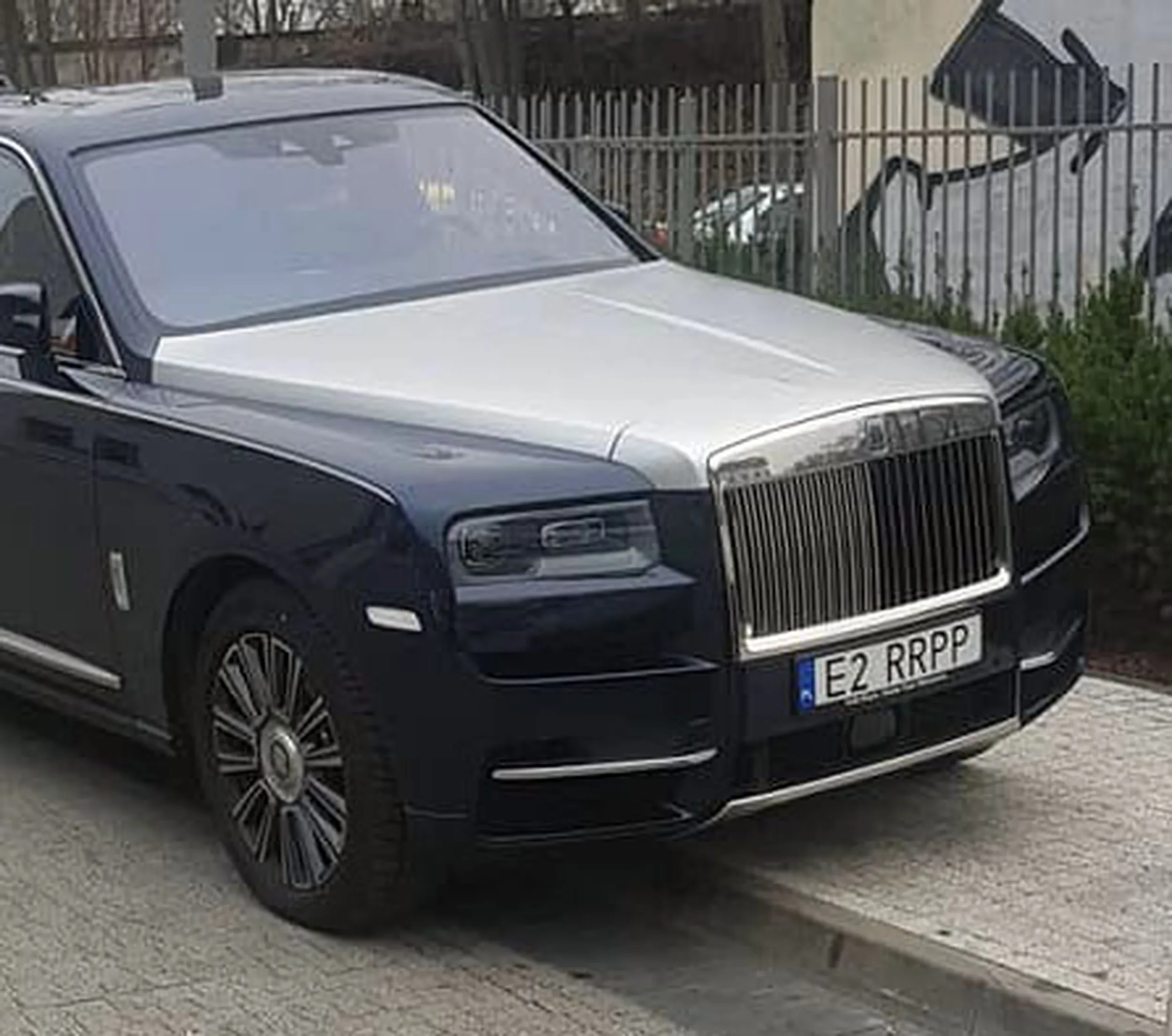 Fajny numer, blacha E2 RRPP