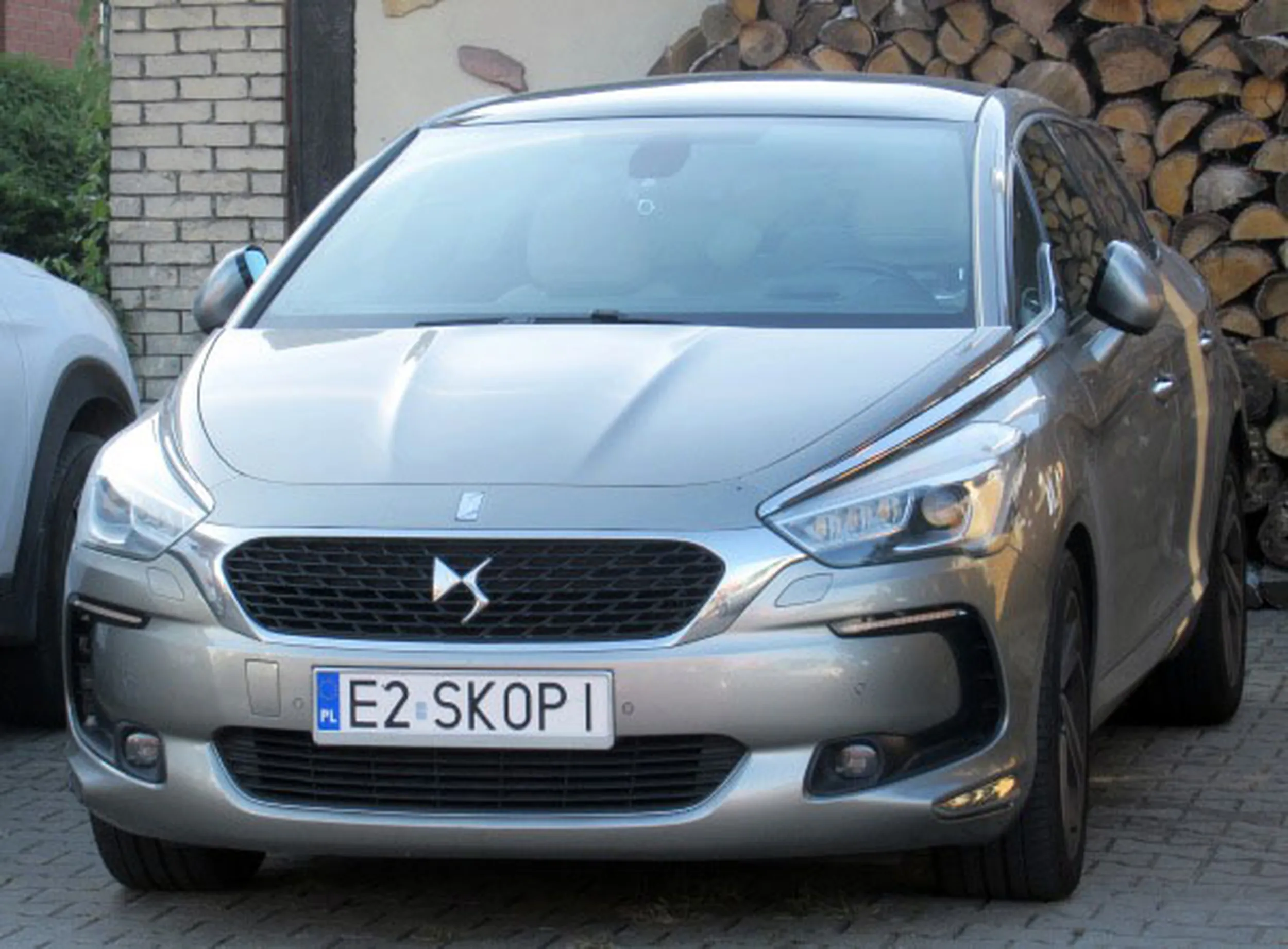 Fajny numer, blacha E2 SKOPI