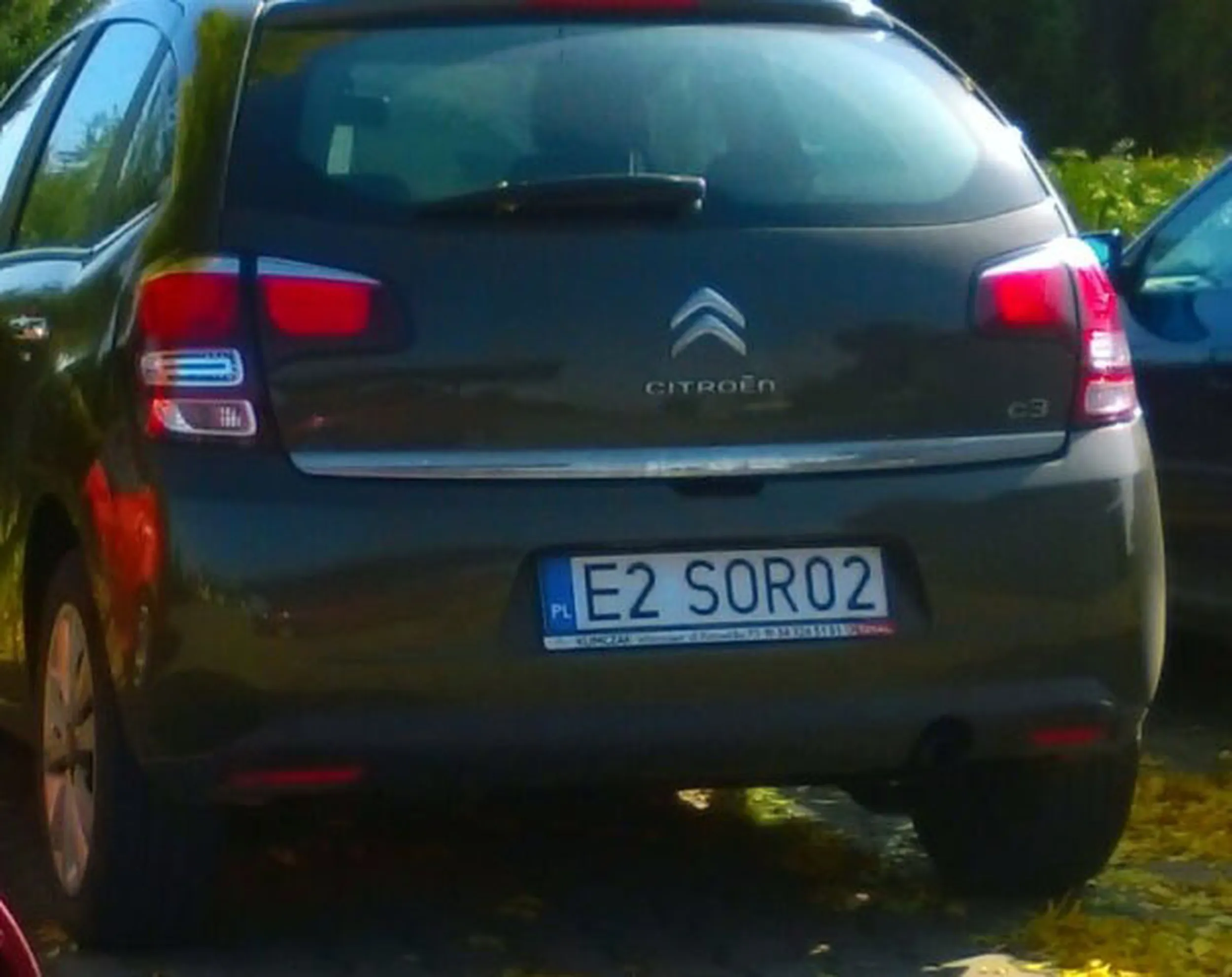 Fajny numer, blacha E2 SOR02