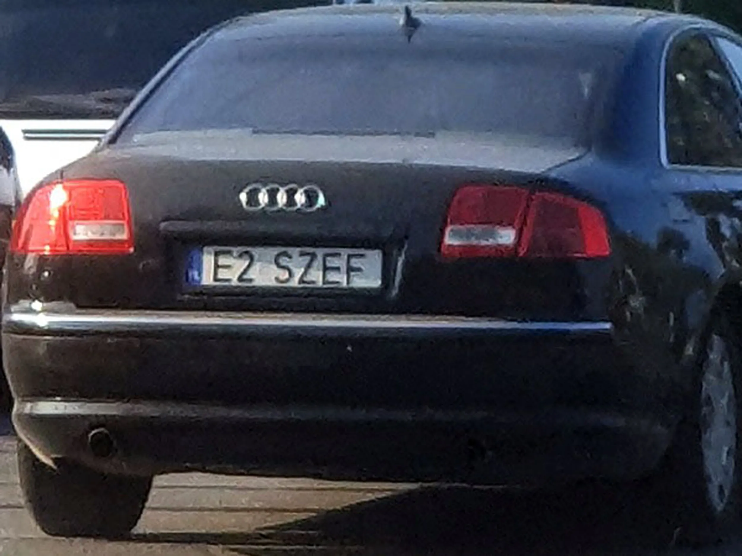 Fajny numer, blacha E2 SZEF