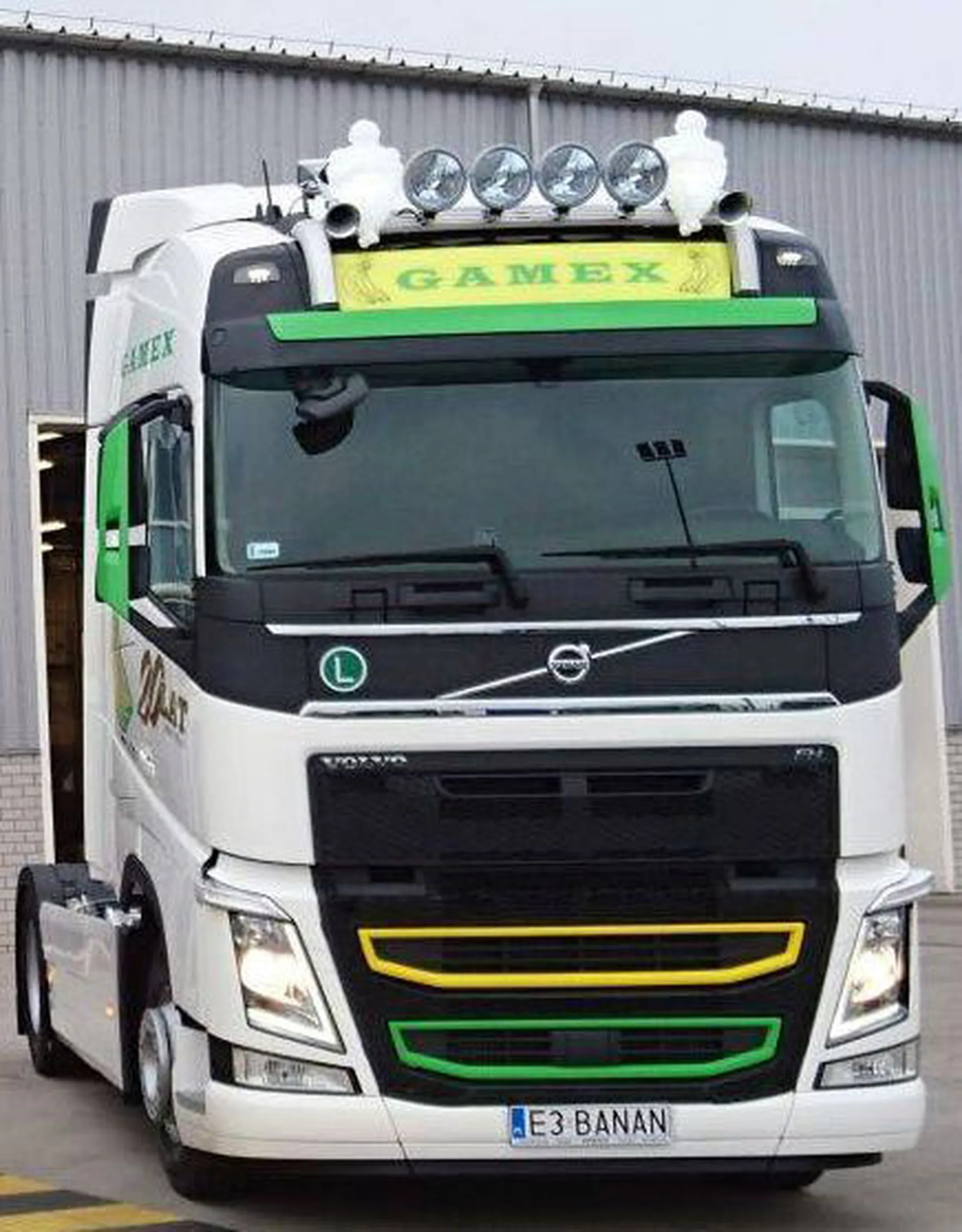 Fajny numer, blacha E3 BANAN