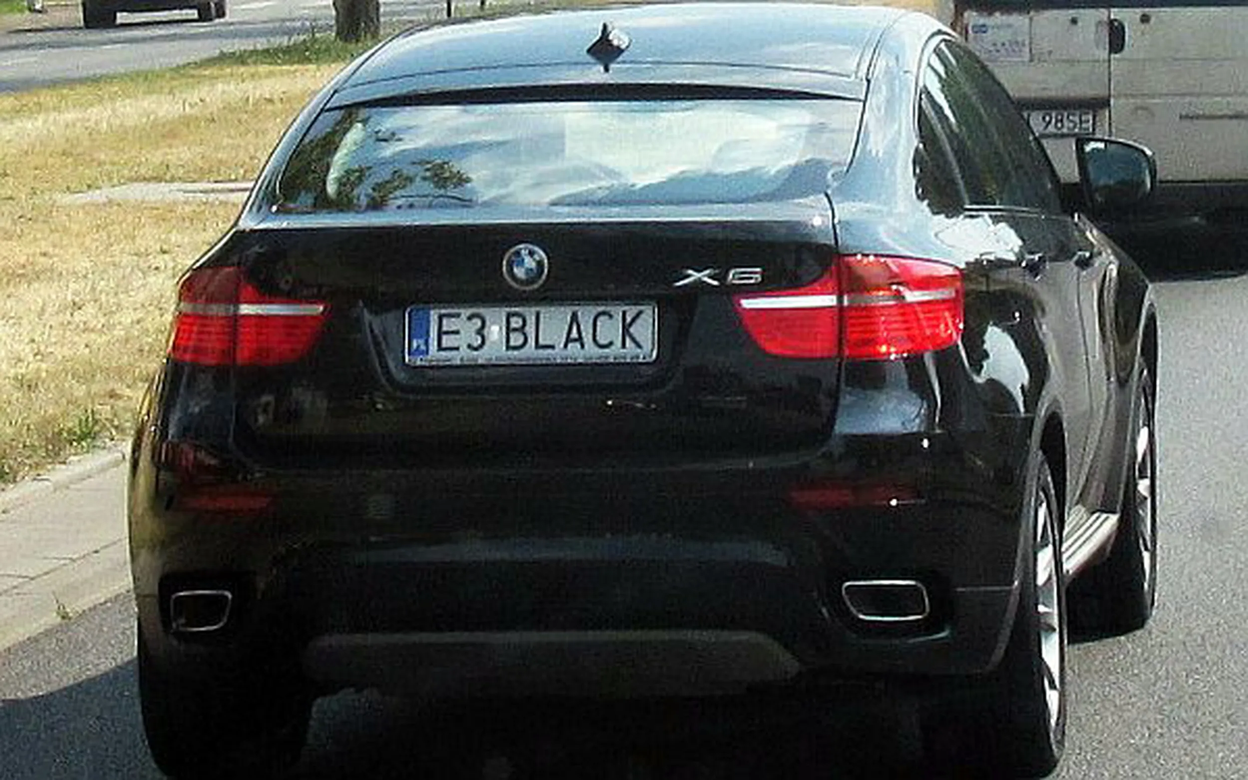 Fajny numer, blacha E3 BLACK