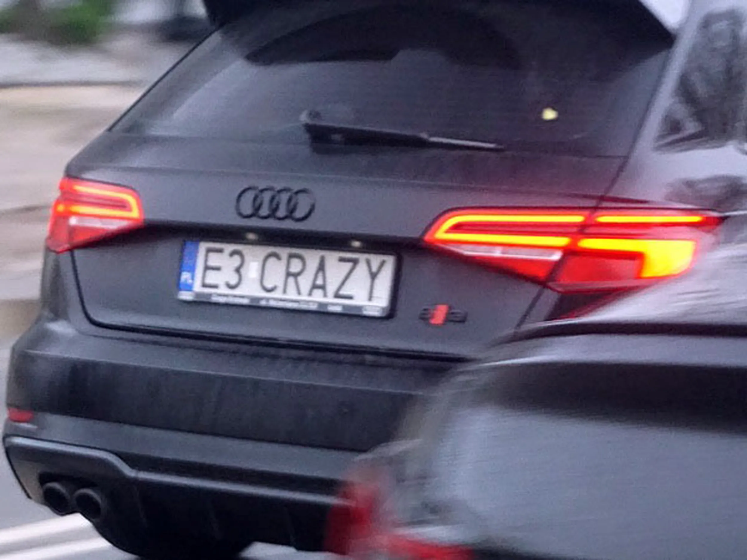 Fajny numer, blacha E3 CRAZY