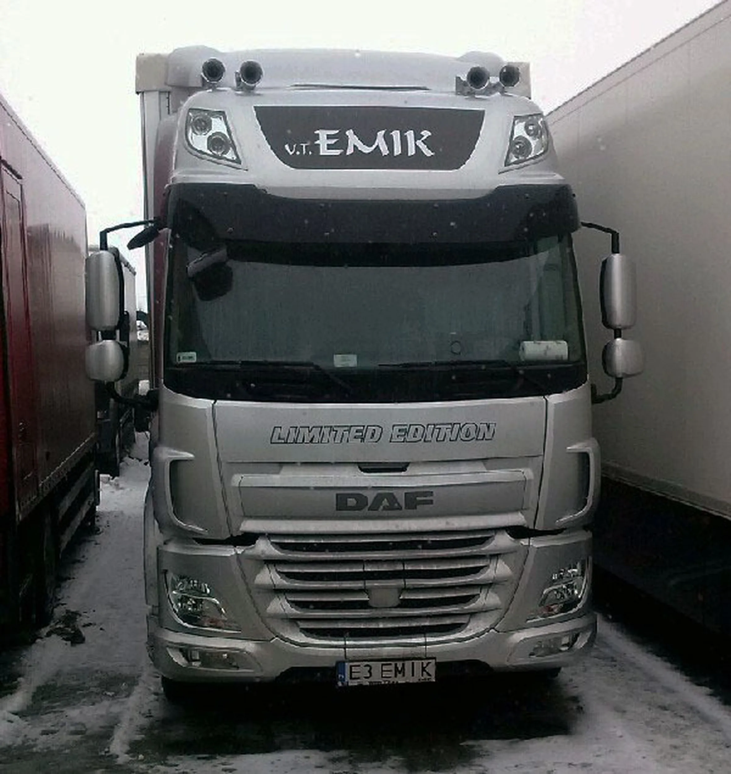 Fajny numer, blacha E3 EMIK