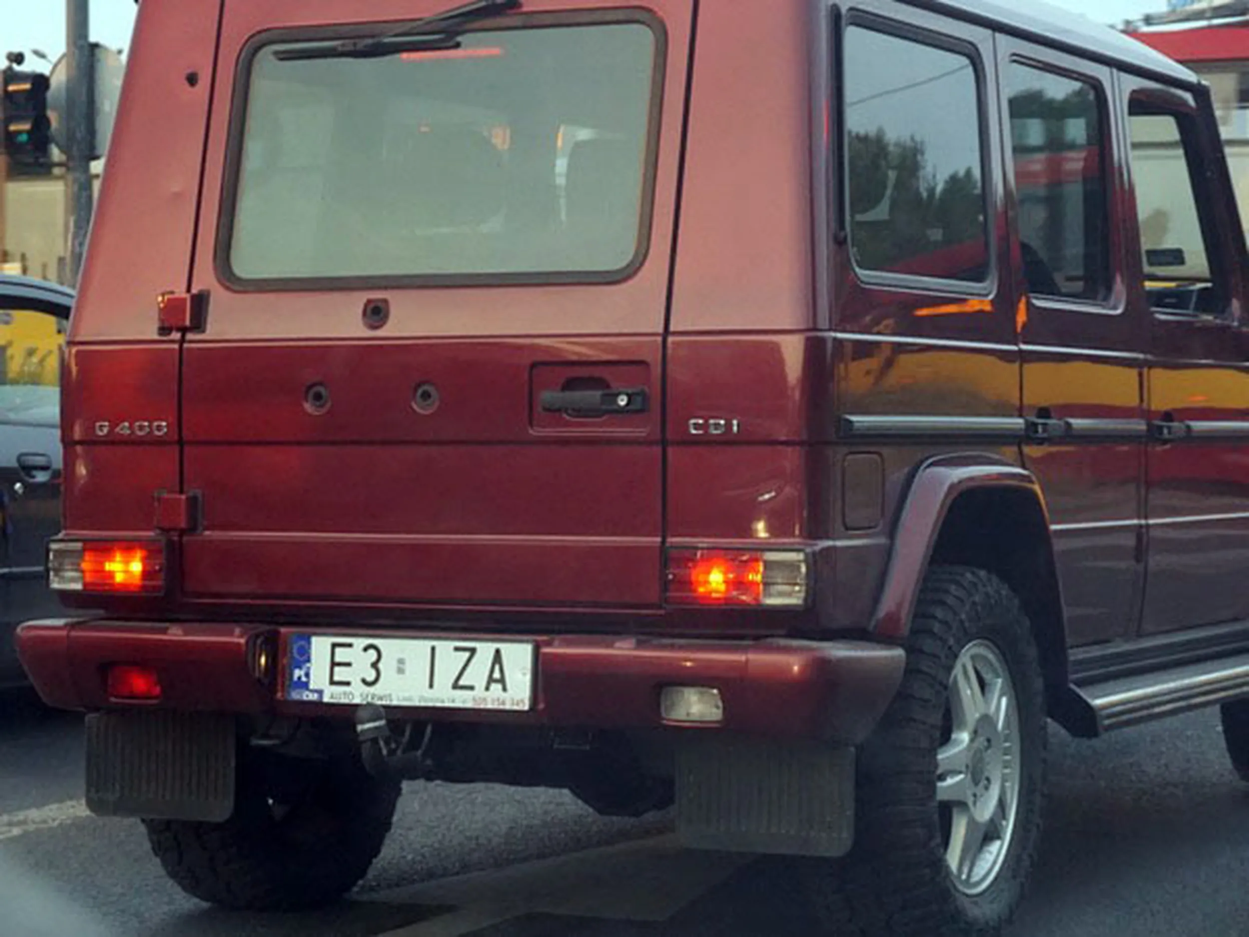 Fajny numer, blacha E3 IZA