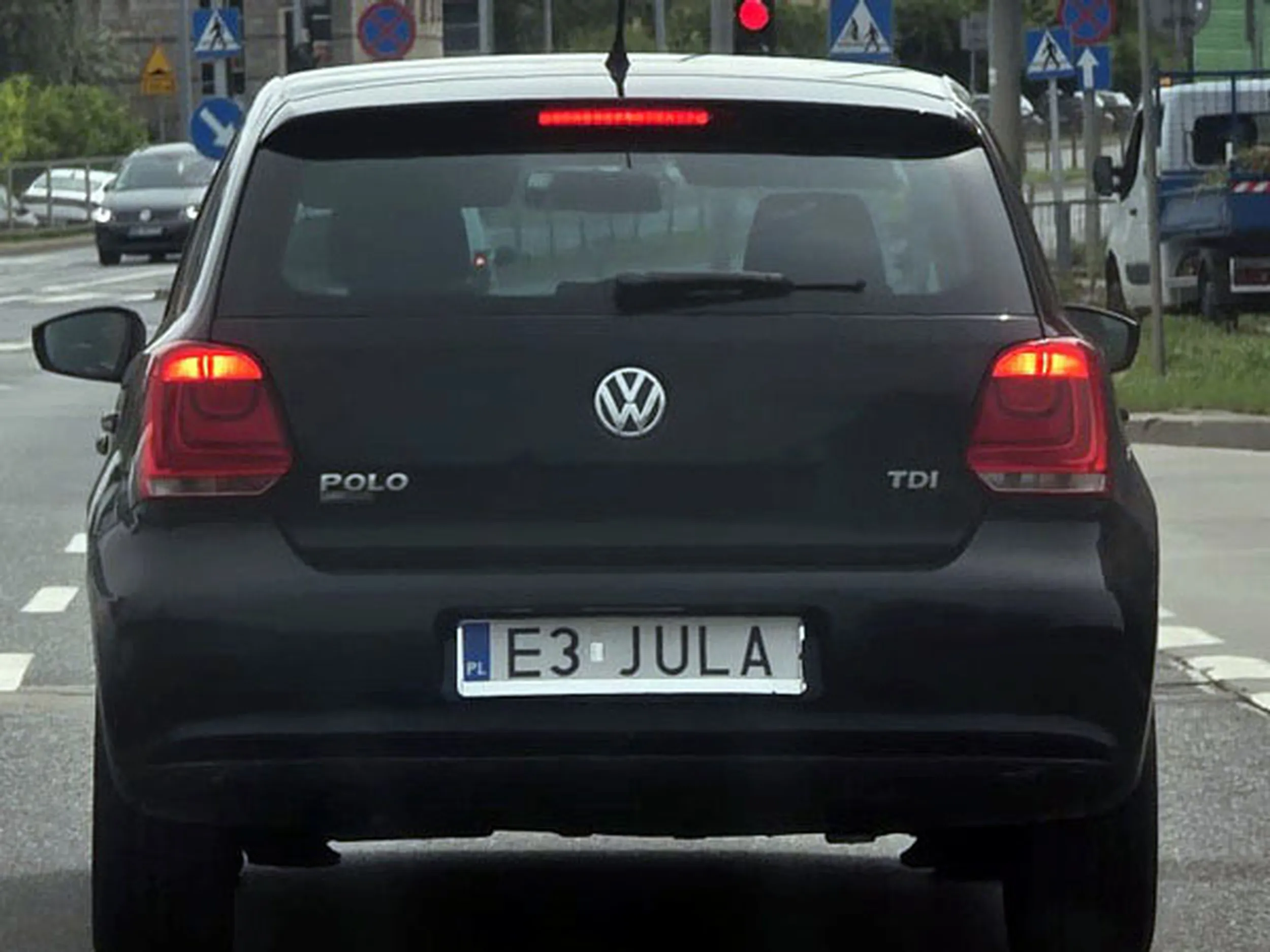 Fajny numer, blacha E3 JULA