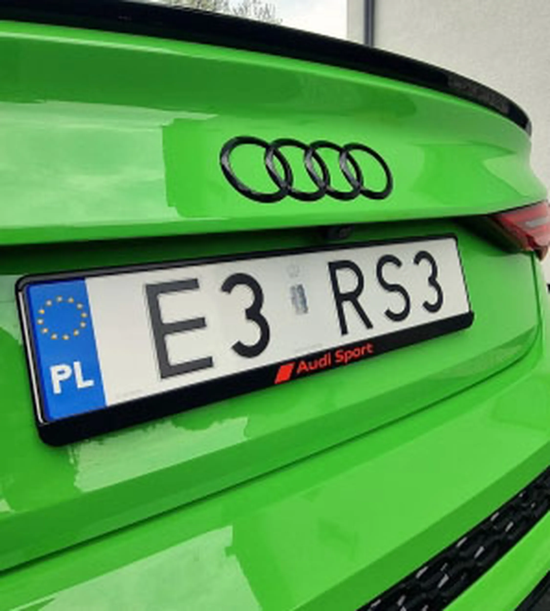 Fajny numer, blacha E3 RS3