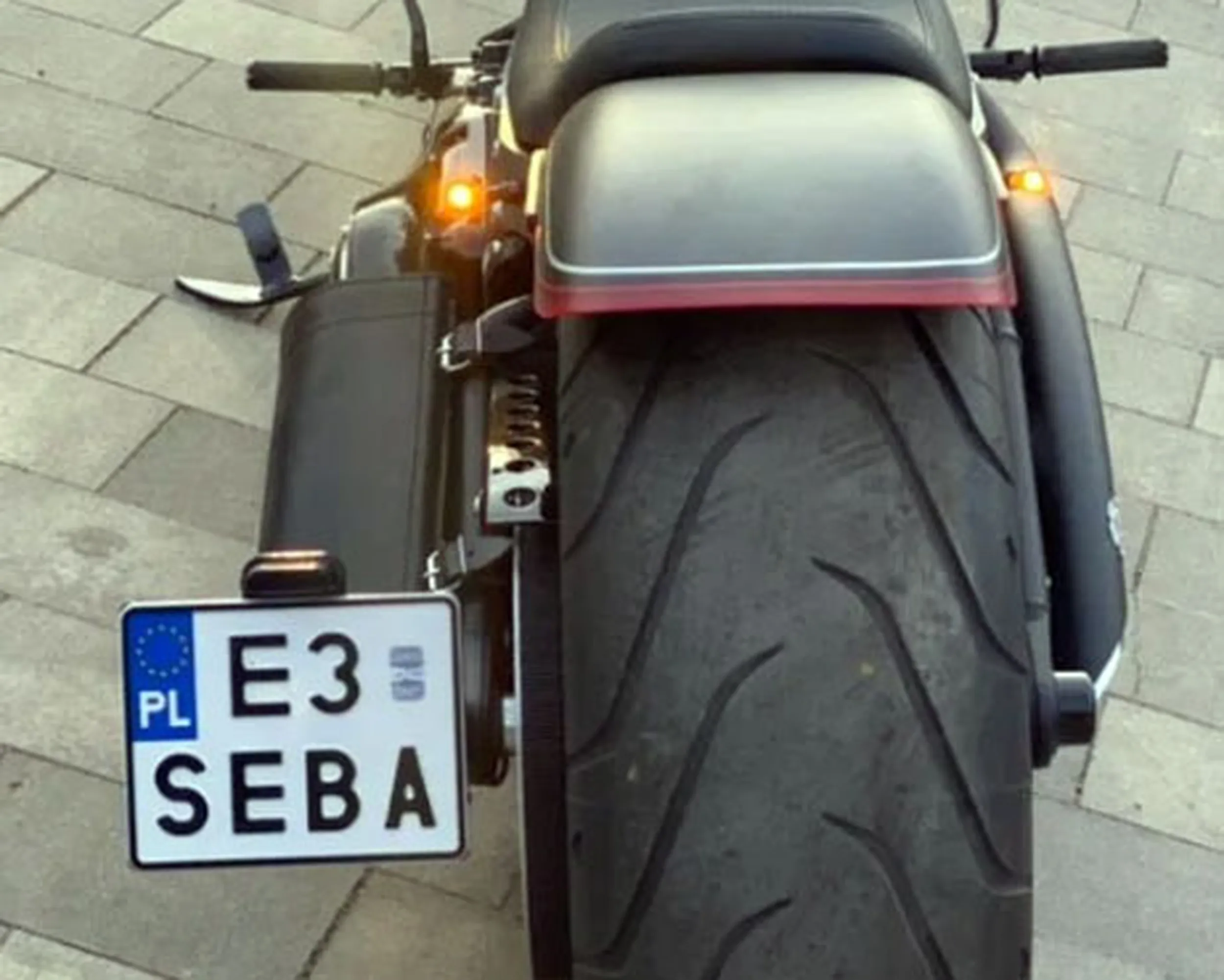 Fajny numer, blacha E3 SEBA