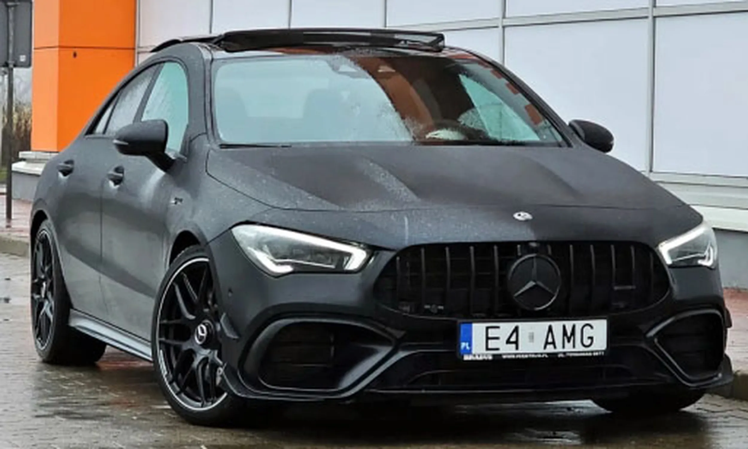 Fajny numer, blacha E4 AMG