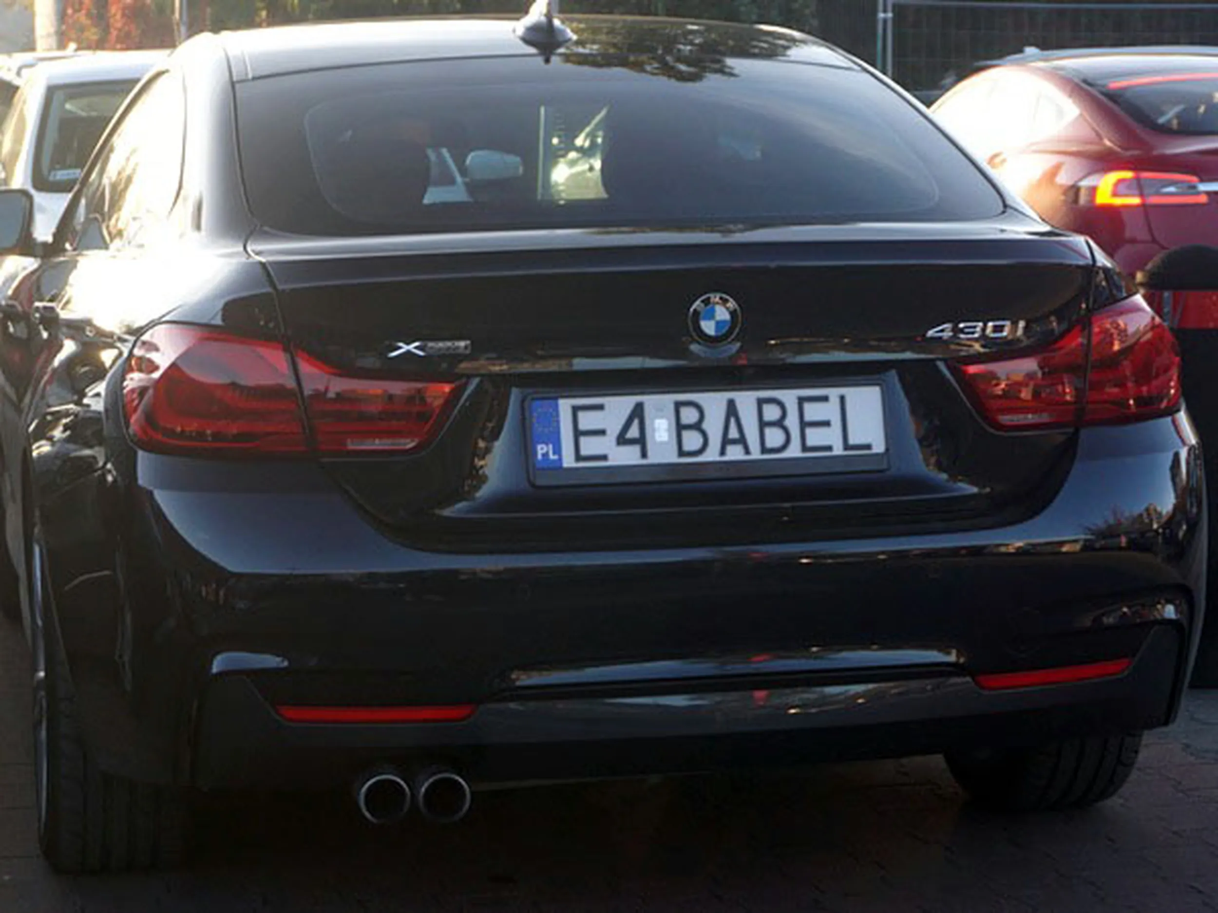 Fajny numer, blacha E4 BABEL