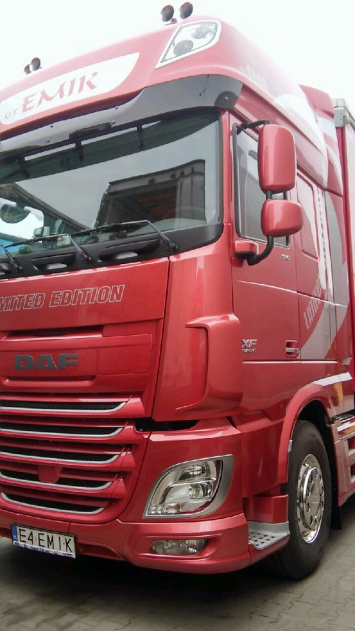 Fajny numer, blacha E4 EMIK