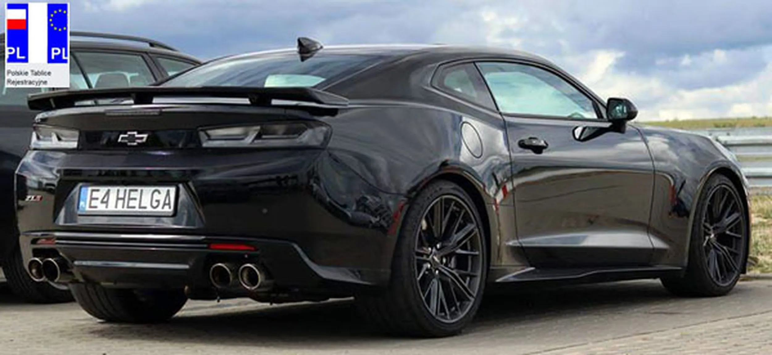 Fajny numer, blacha E4 HELGA