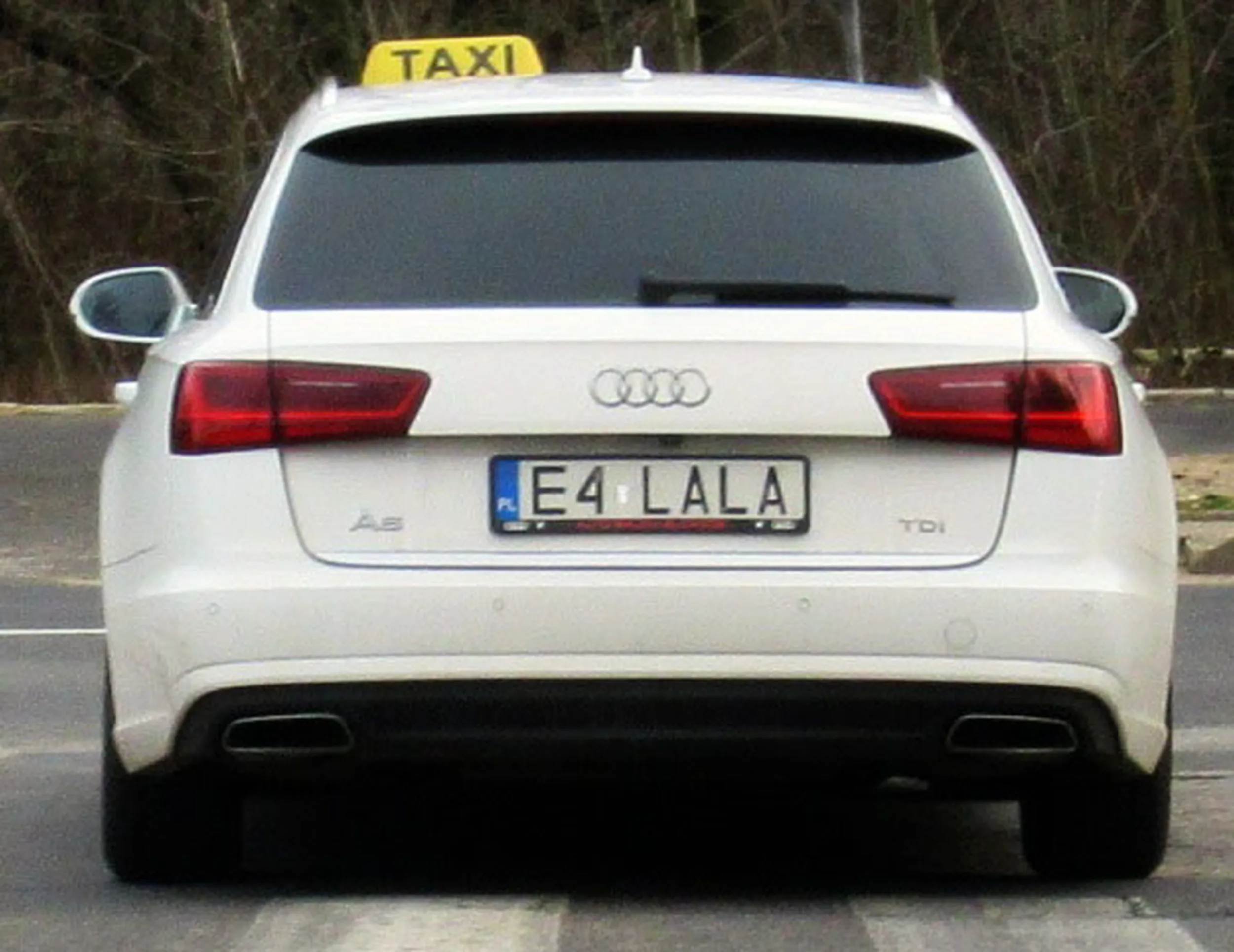 Fajny numer, blacha E4 LALA