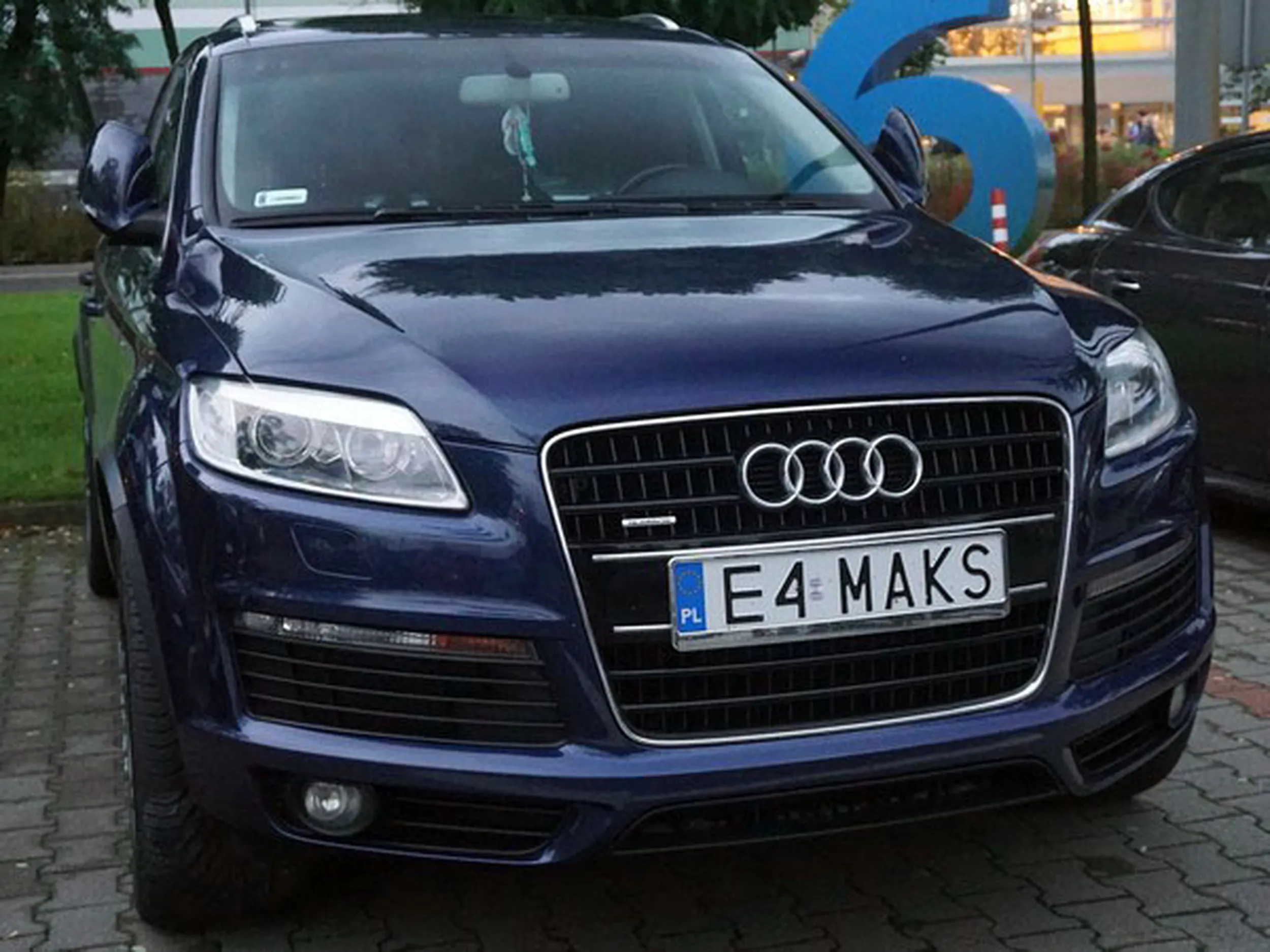 Fajny numer, blacha E4 MAKS