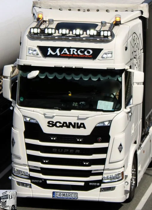 Fajny numer, blacha E4 MARCO