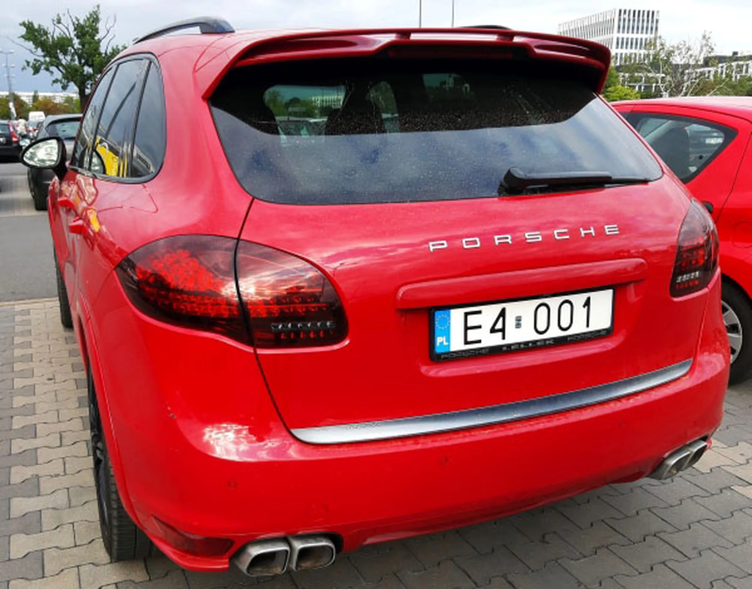 Fajny numer, blacha E4 OO1