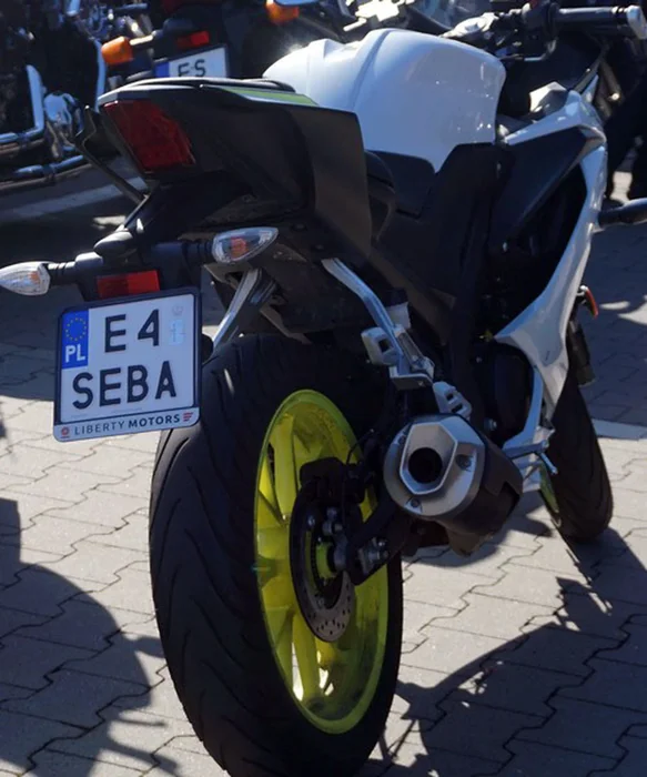 Fajny numer, blacha E4 SEBA