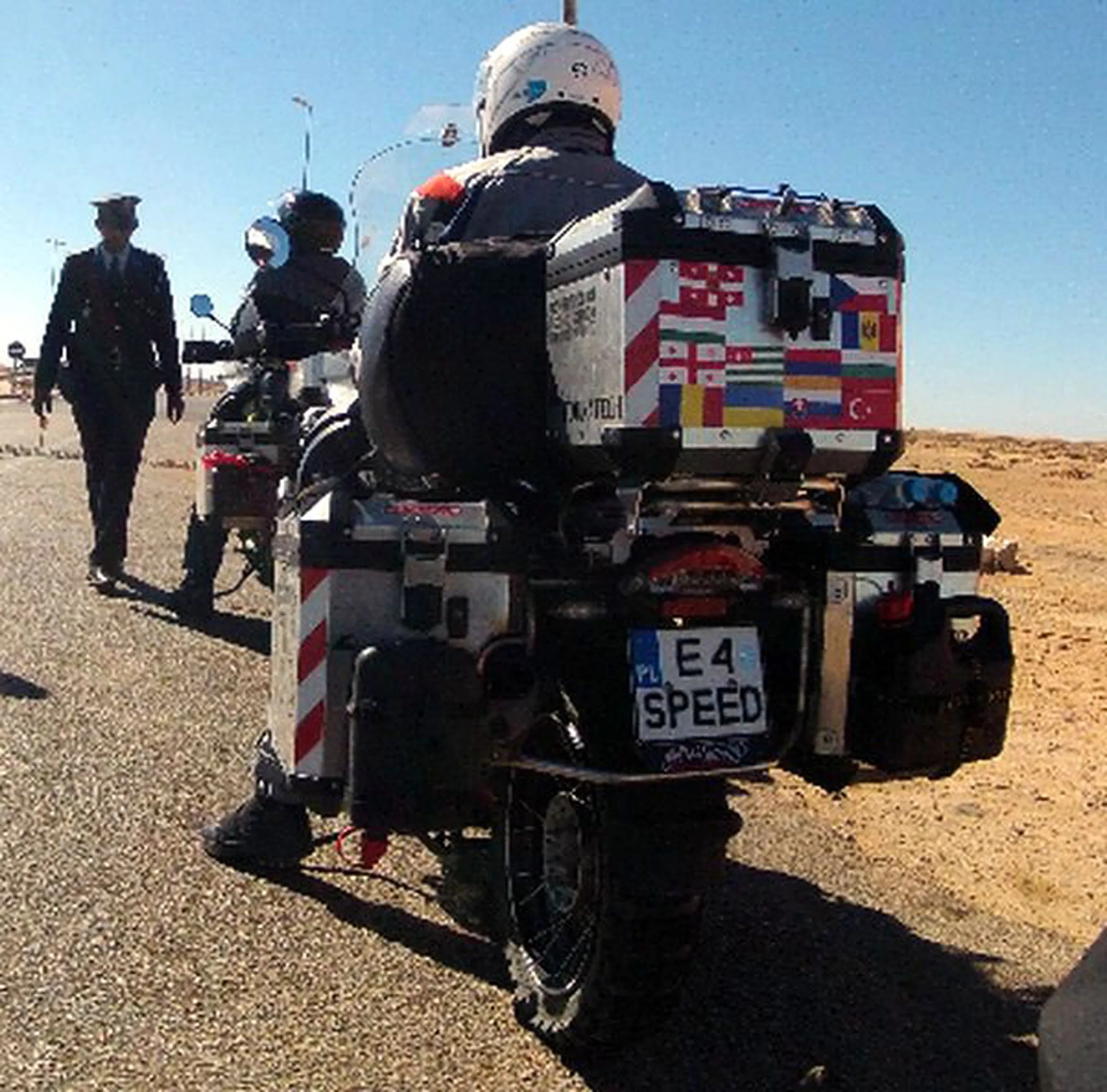 Fajny numer, blacha E4 SPEED