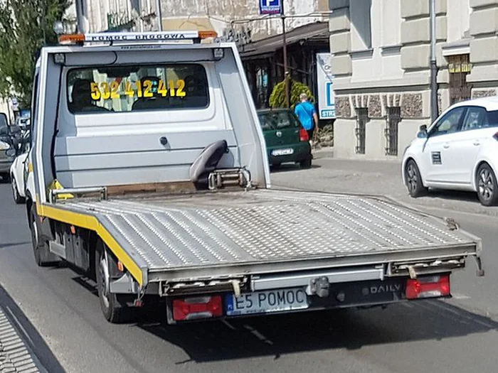 Fajny numer, blacha E5 POMOC