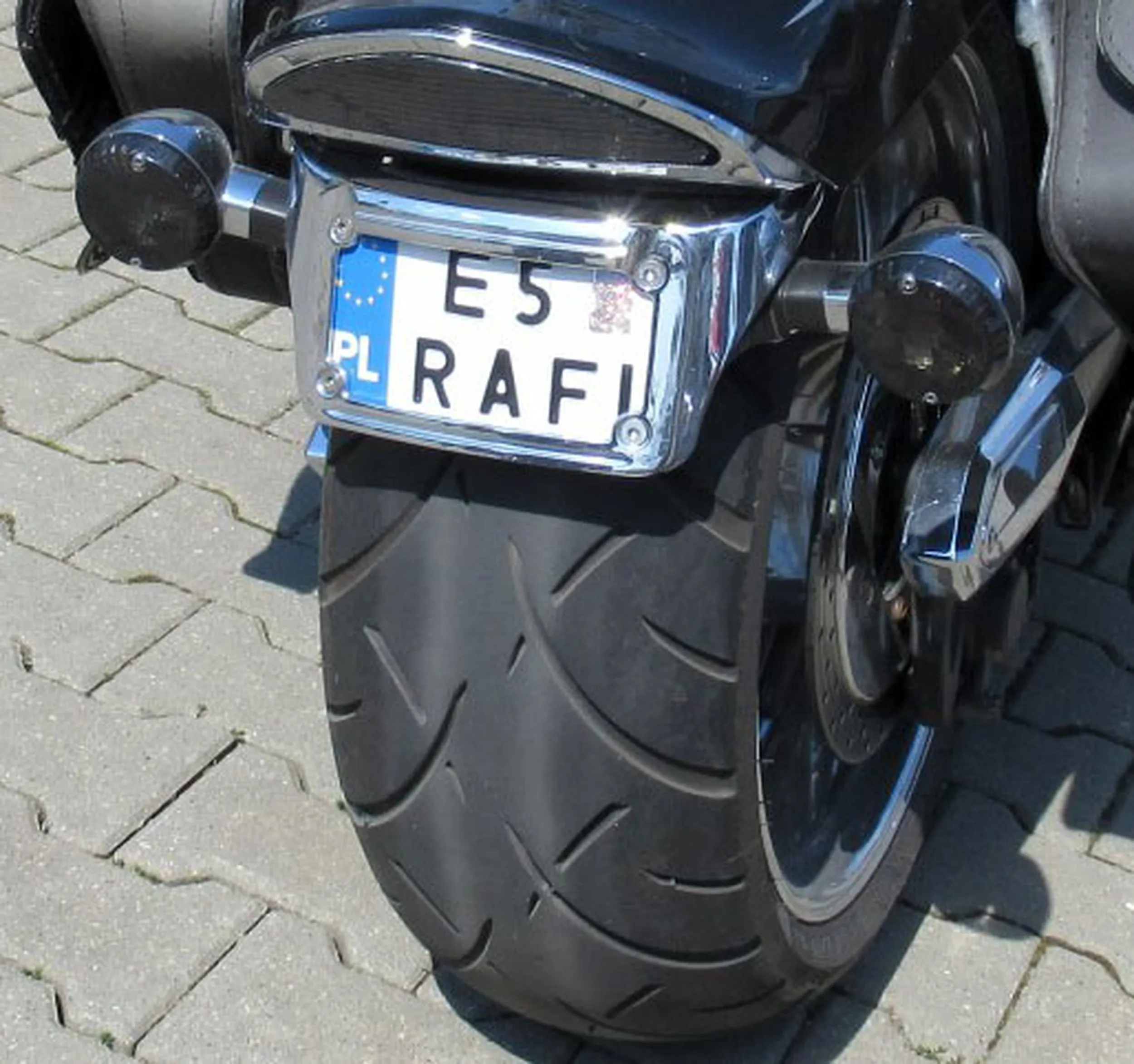 Fajny numer, blacha E5 RAFI