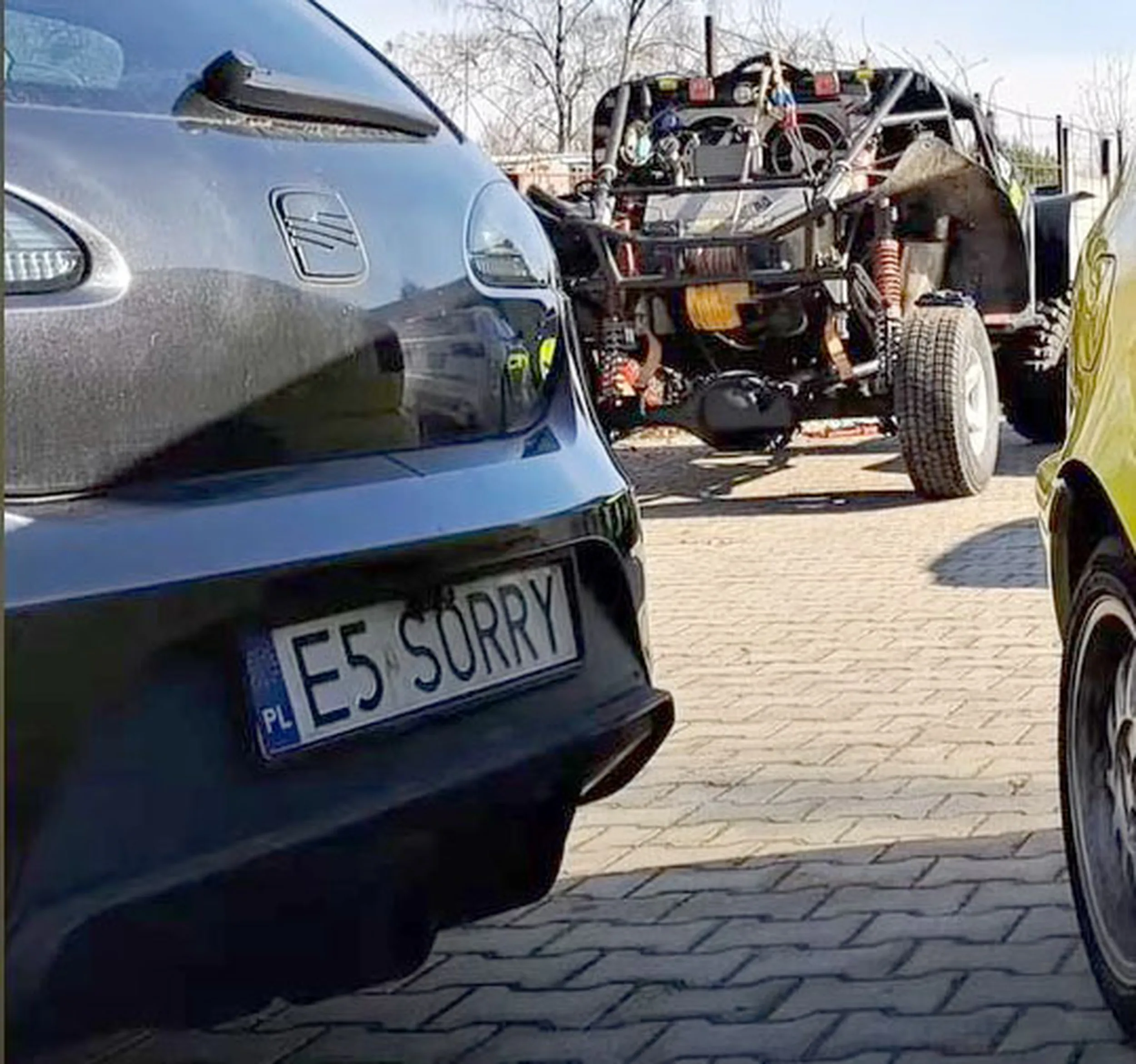 Fajny numer, blacha E5 SORRY