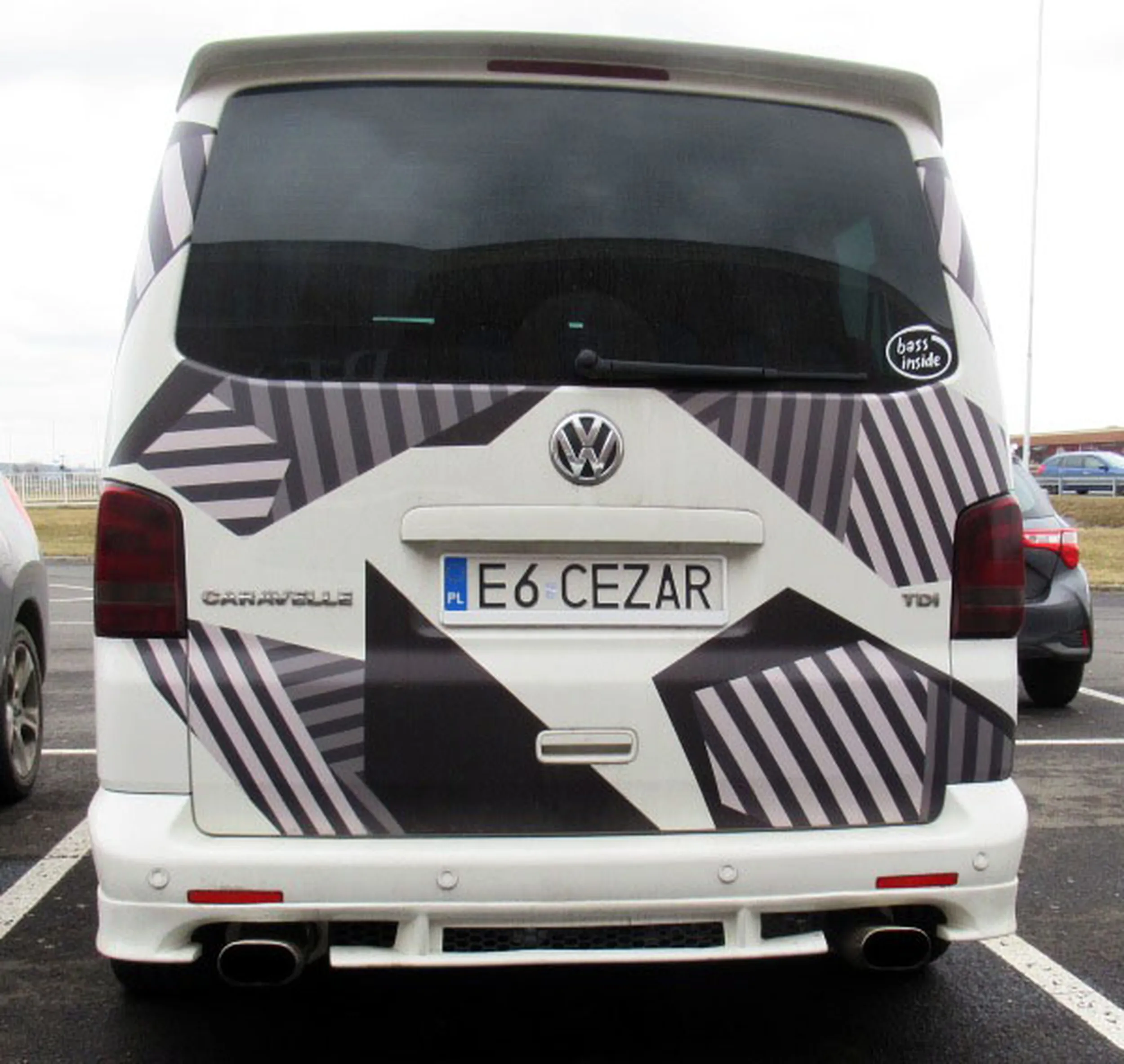 Fajny numer, blacha E6 CEZAR