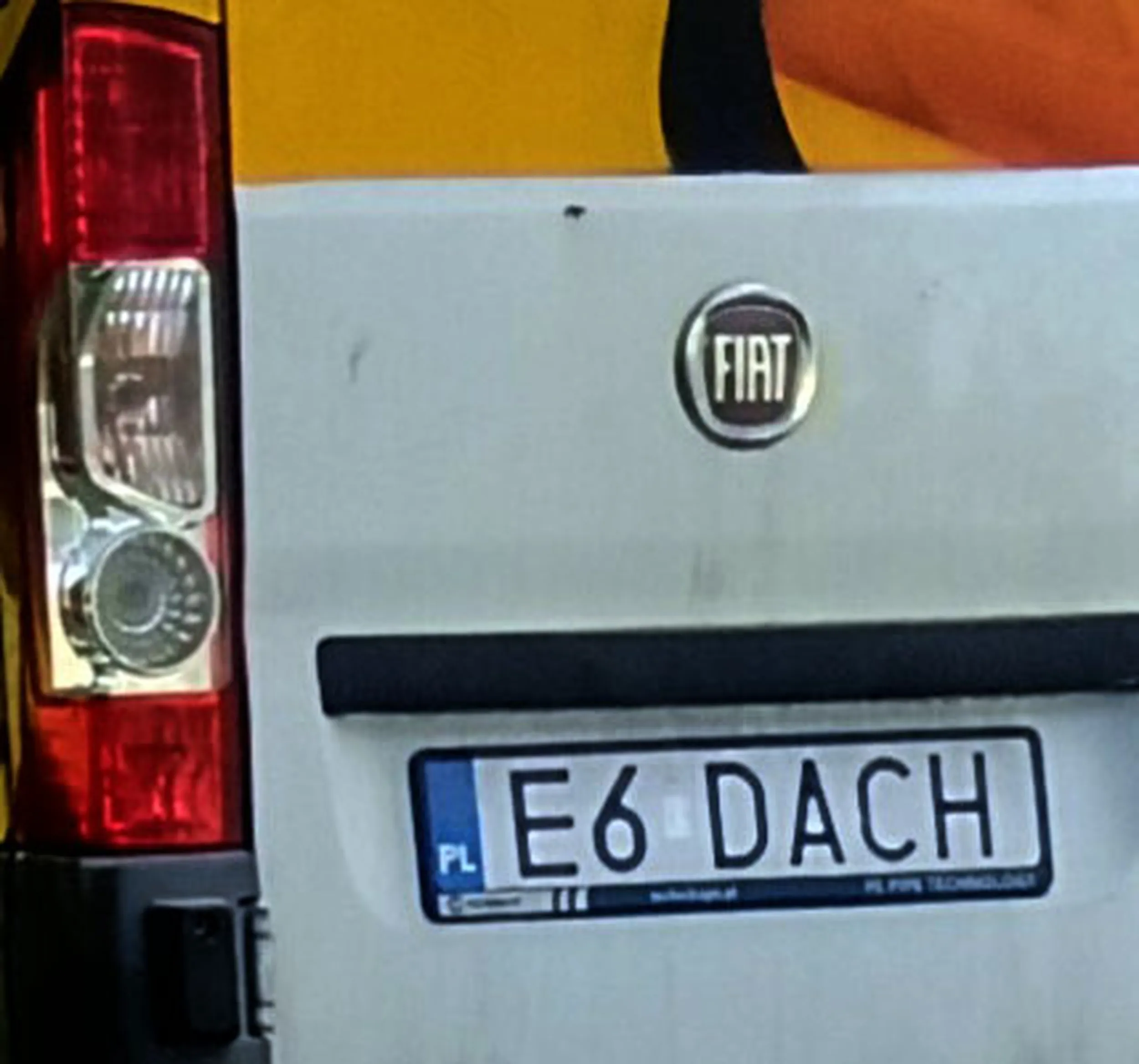 Fajny numer, blacha E6 DACH