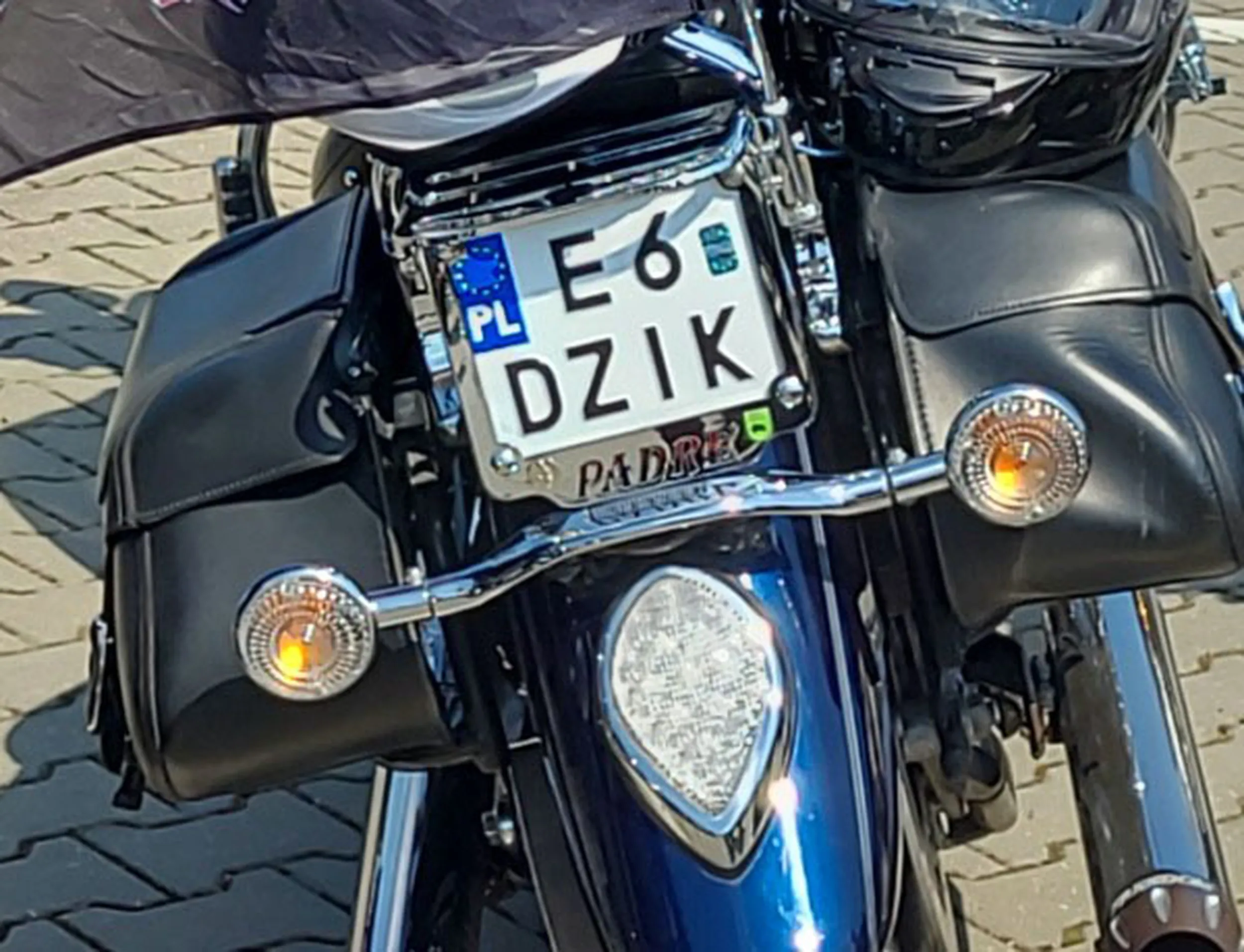 Fajny numer, blacha E6 DZIK