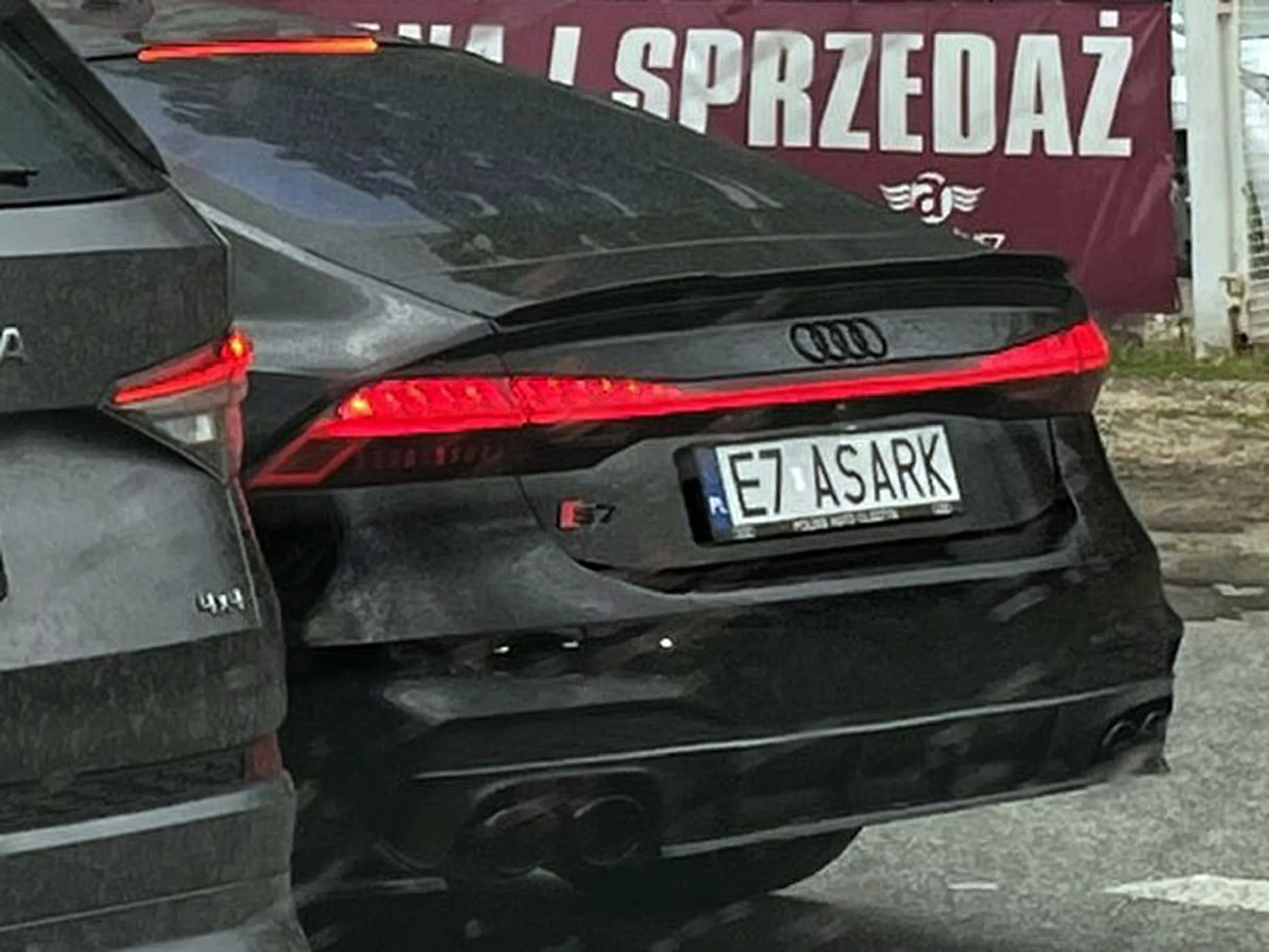 Fajny numer, blacha E7 ASARK