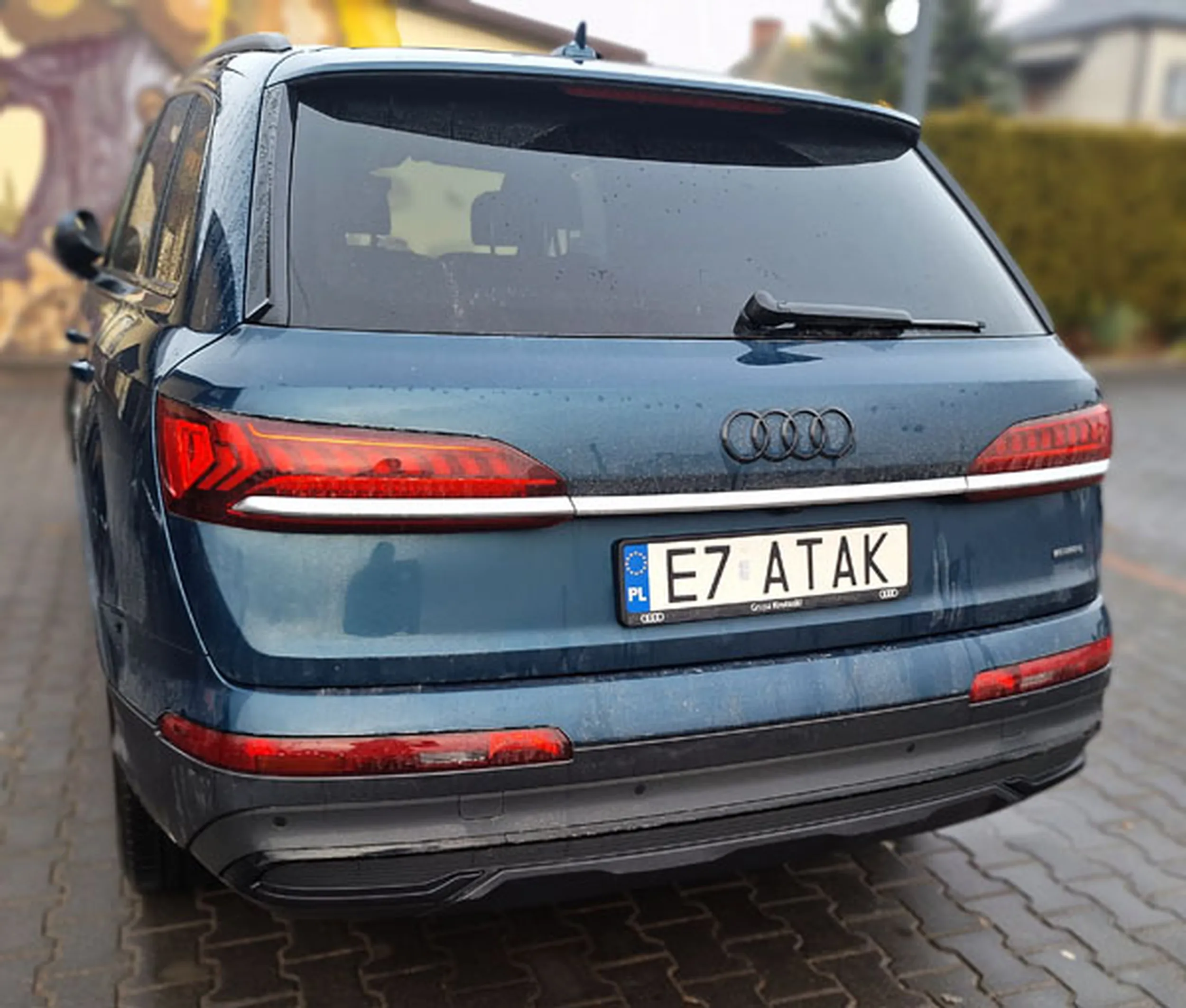 Fajny numer, blacha E7 ATAK