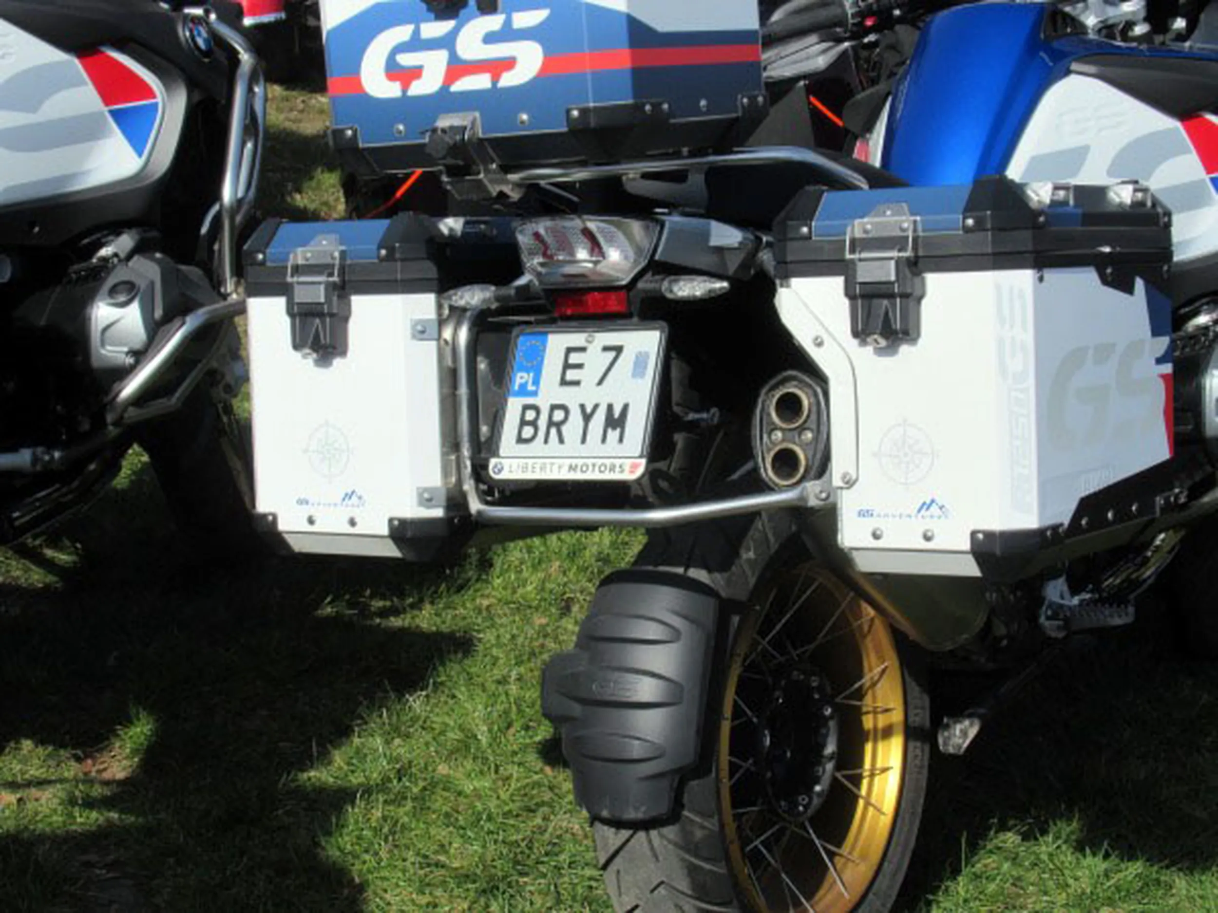 Fajny numer, blacha E7 BRYM