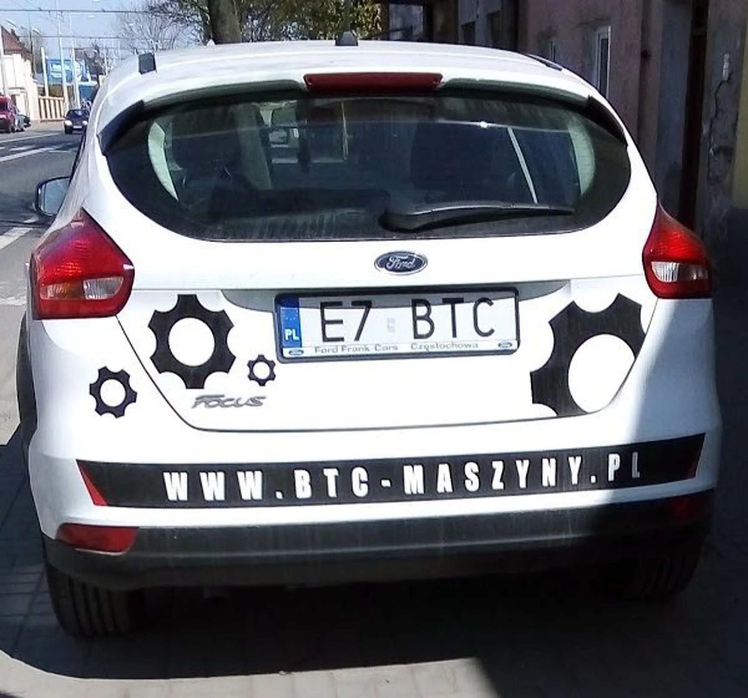 Fajny numer, blacha E7 BTC