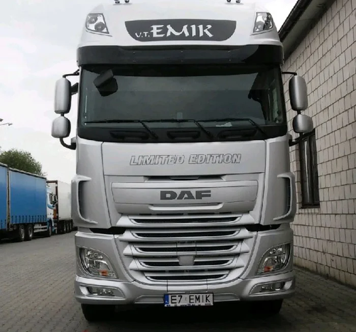 Fajny numer, blacha E7 EMIK