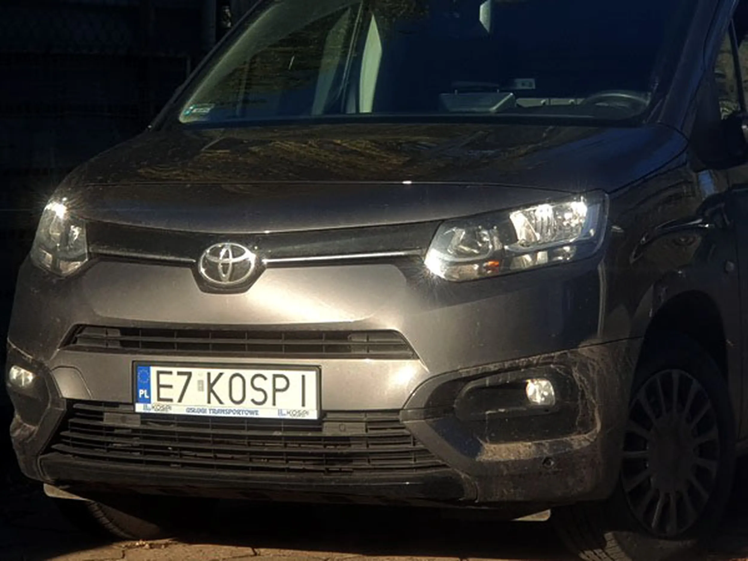 Fajny numer, blacha E7 KOSPI