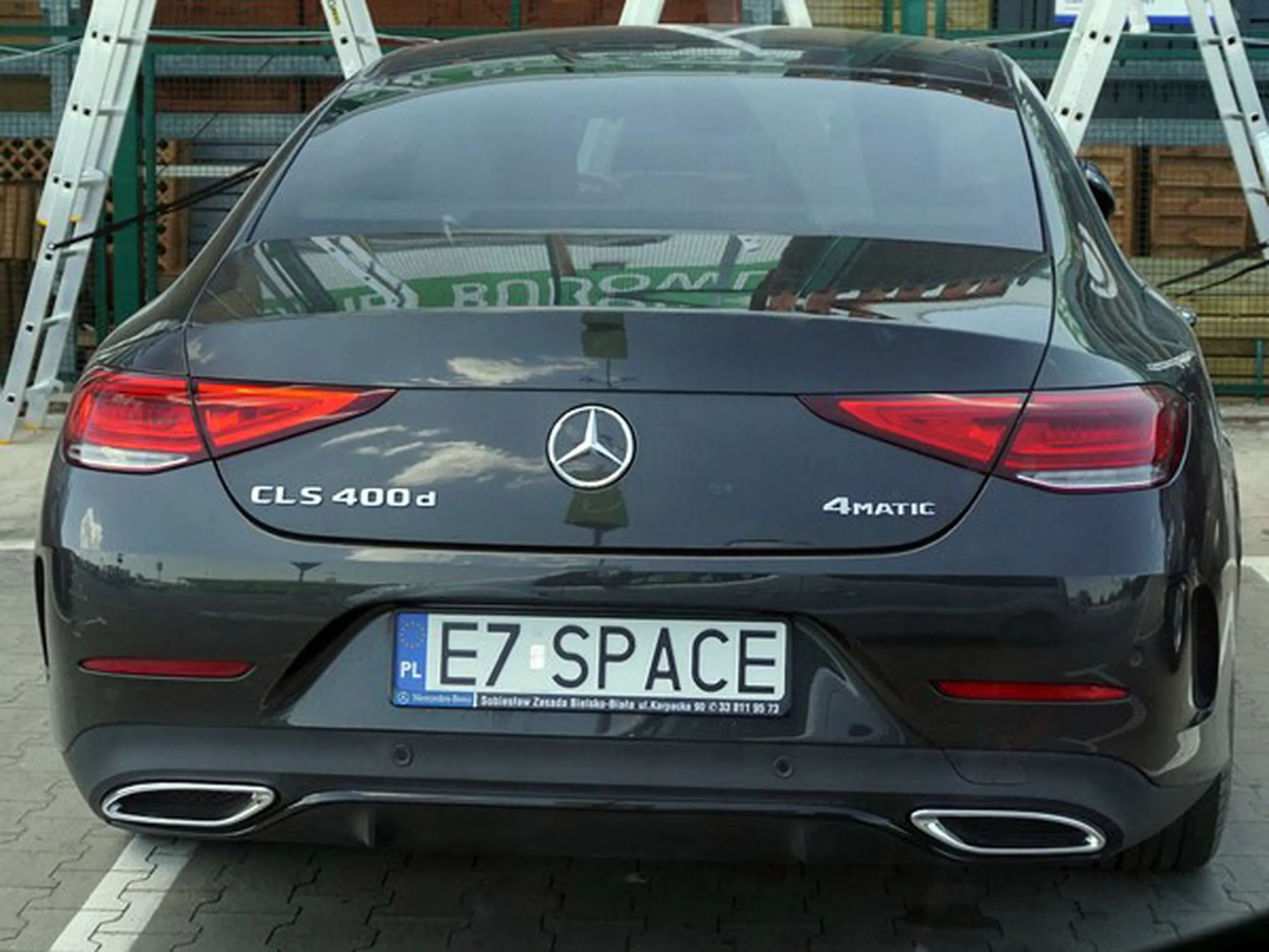 Fajny numer, blacha E7 SPACE