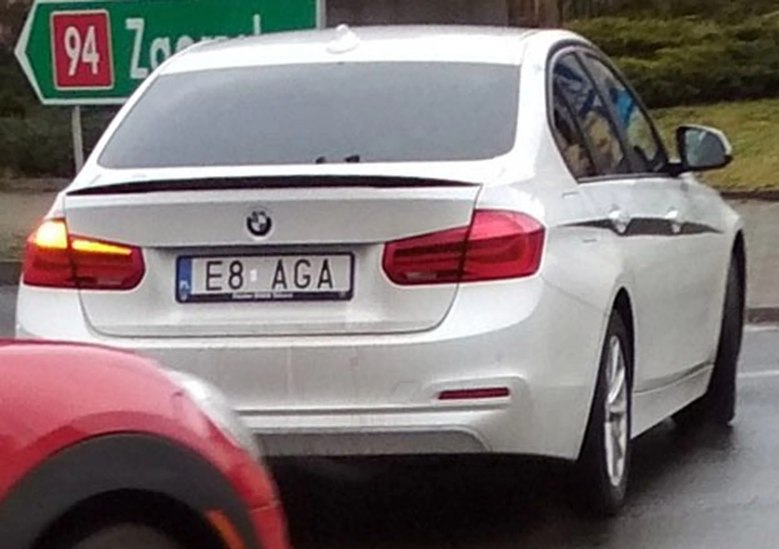 Fajny numer, blacha E8 AGA