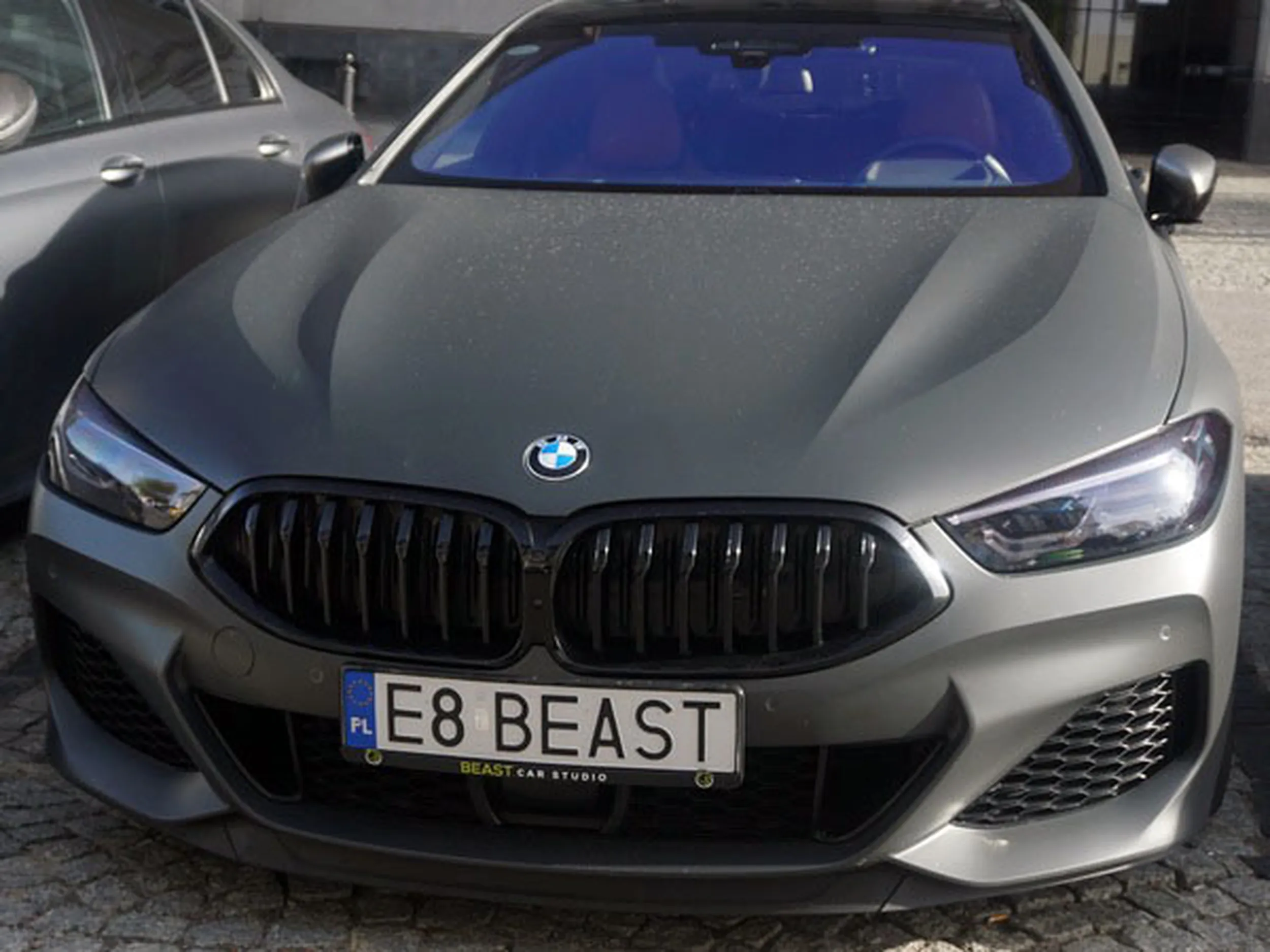 Fajny numer, blacha E8 BEAST