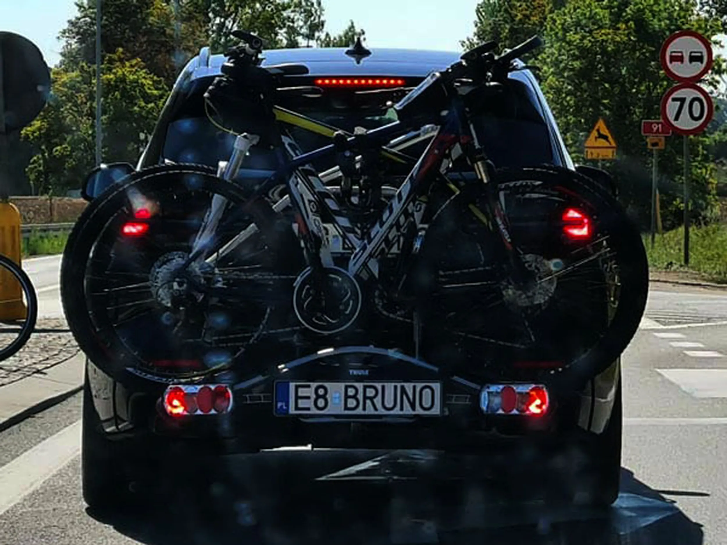 Fajny numer, blacha E8 BRUNO