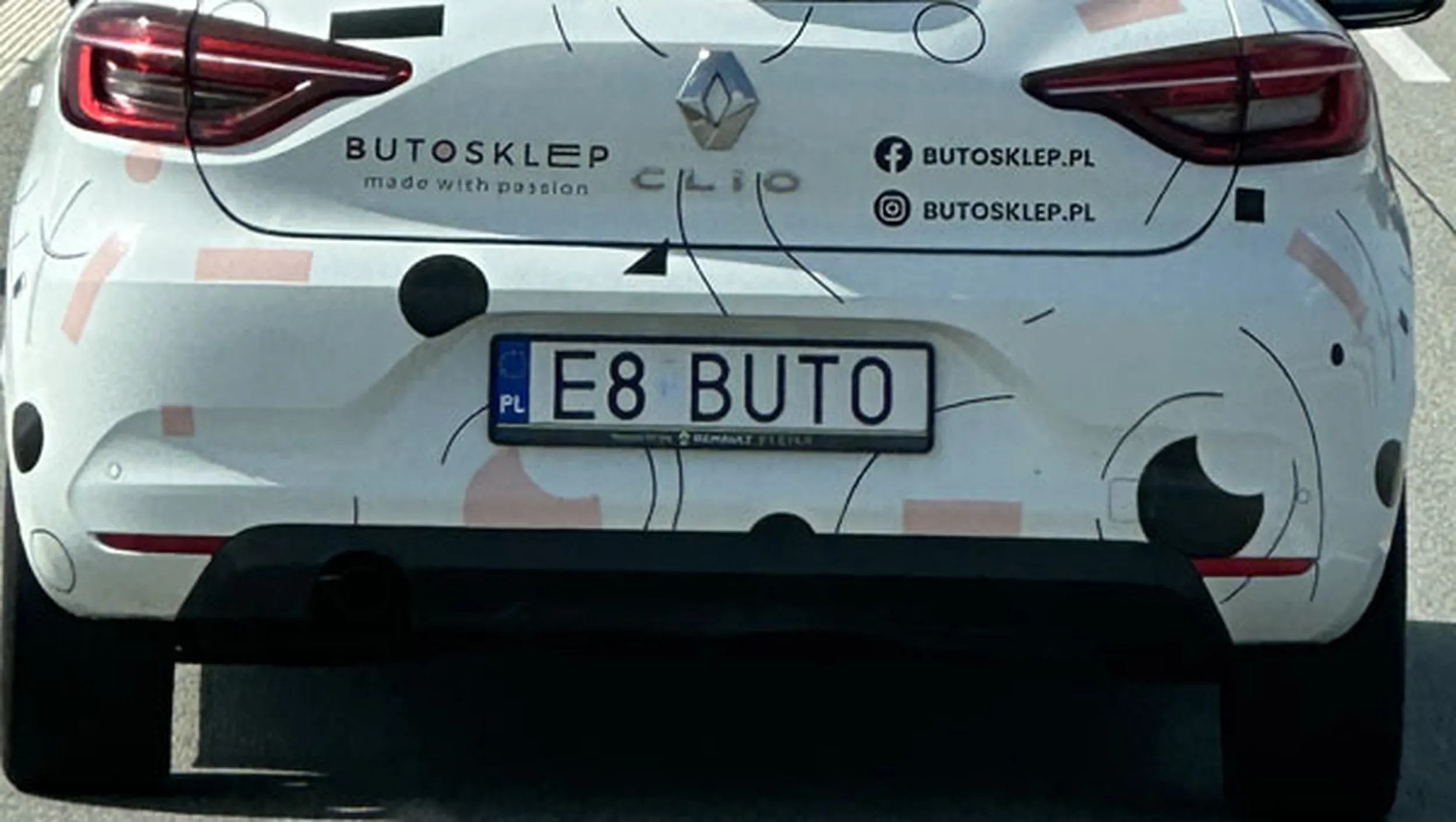 Fajny numer, blacha E8 BUTO