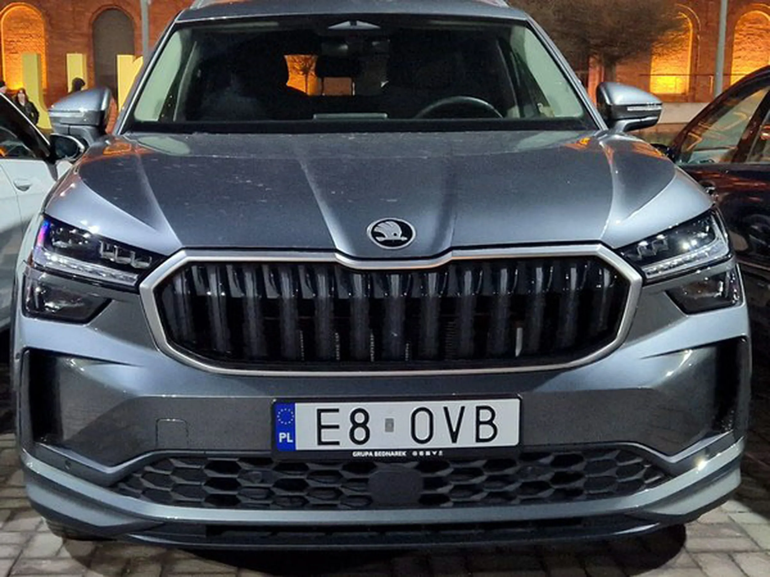 Fajny numer, blacha E8 OVB