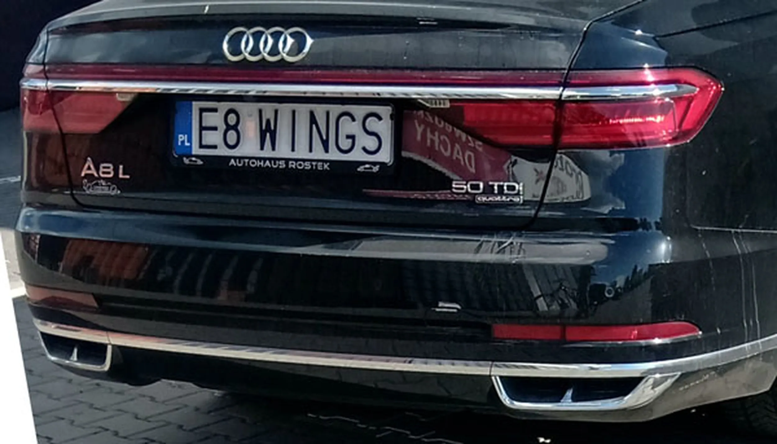 Fajny numer, blacha E8 WINGS